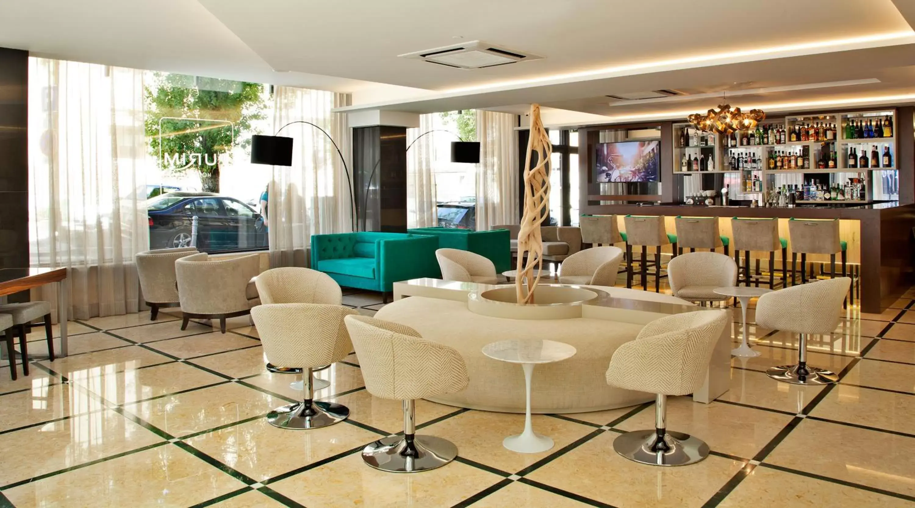 Lobby or reception, Lounge/Bar in TURIM Saldanha Hotel