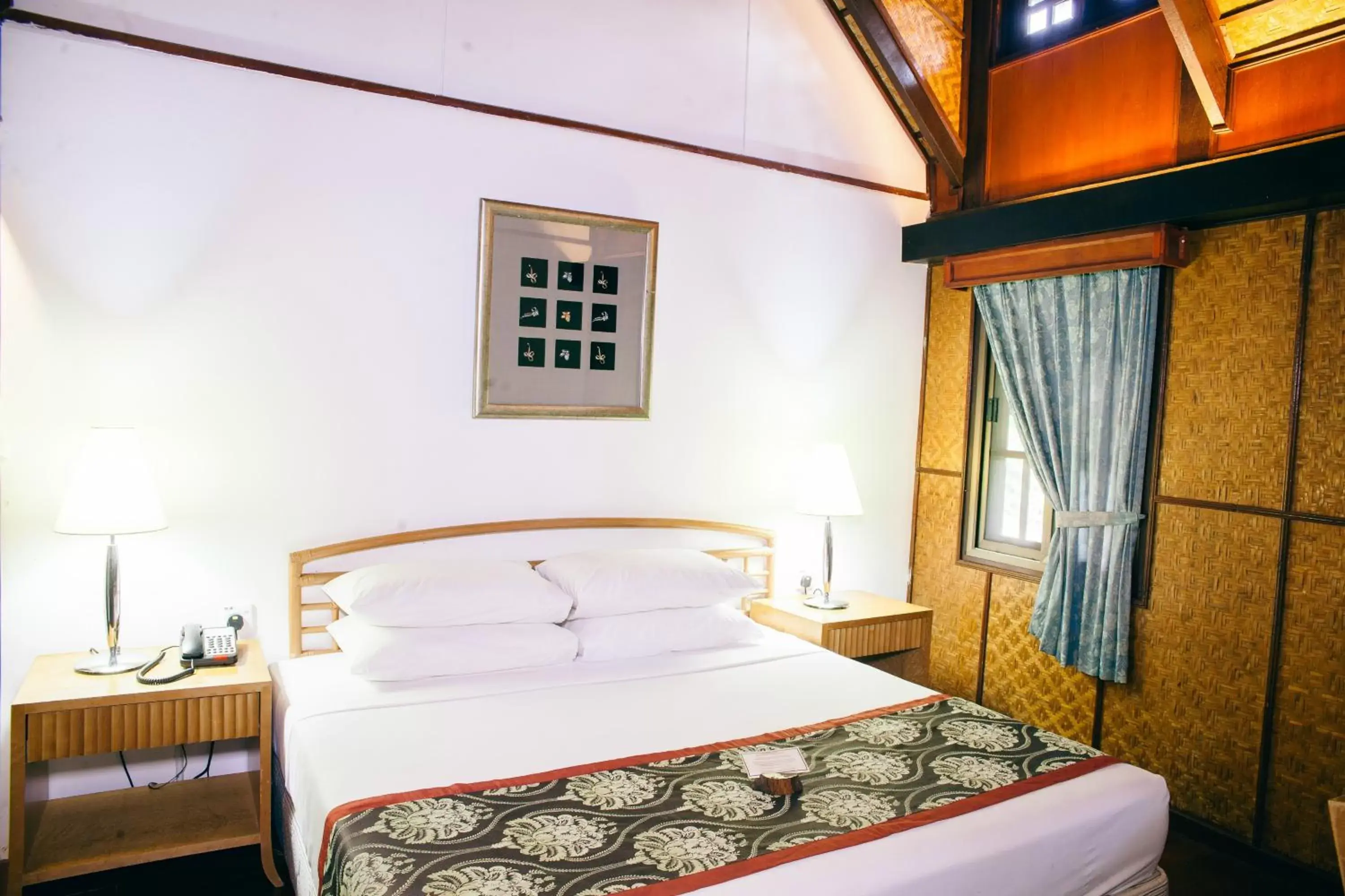 Photo of the whole room, Bed in Mutiara Taman Negara