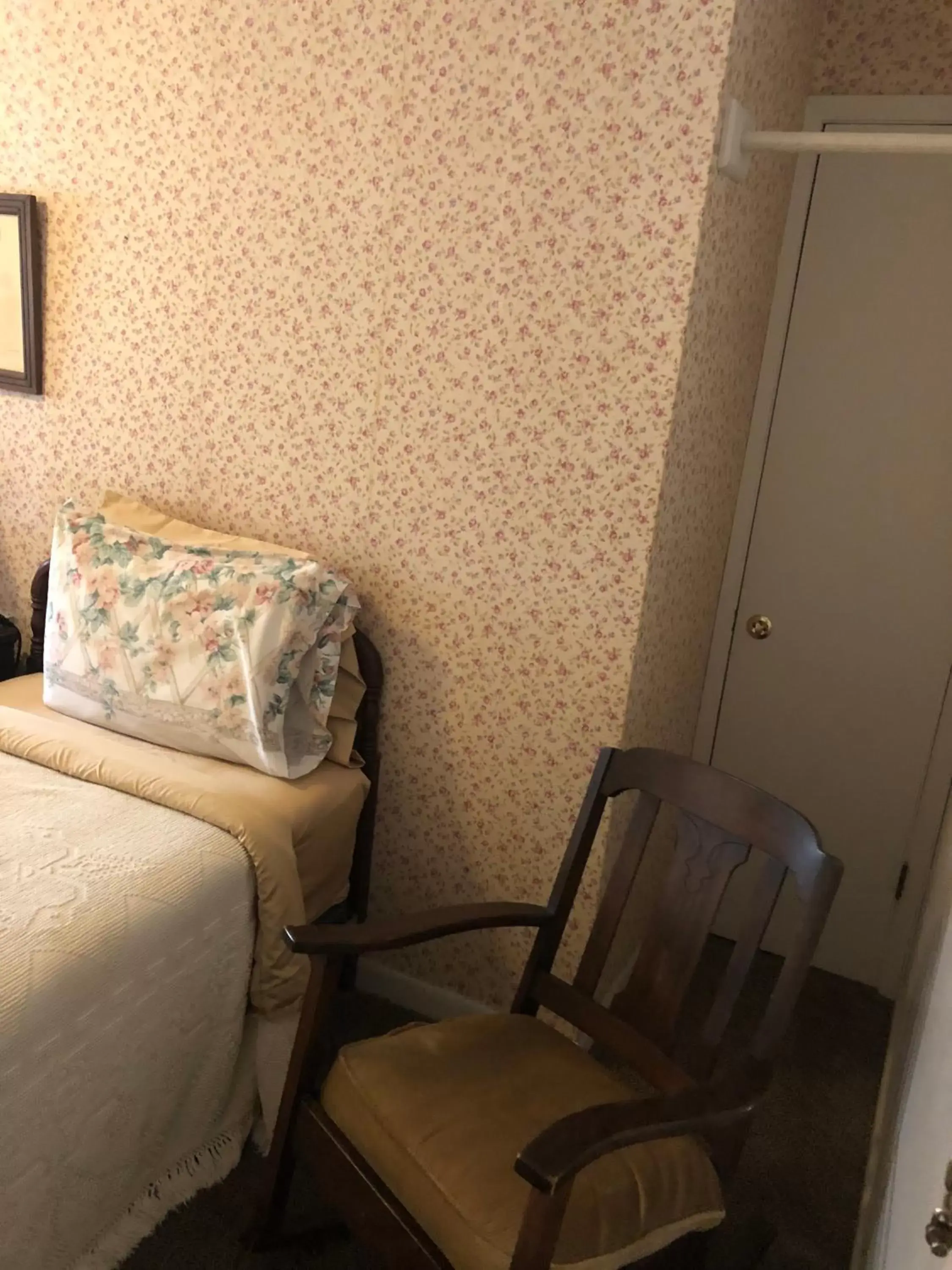 Deluxe Twin Room in The Courtland Hotel & Spa Deluxe Twin Room in The Courtland Hotel & Spa