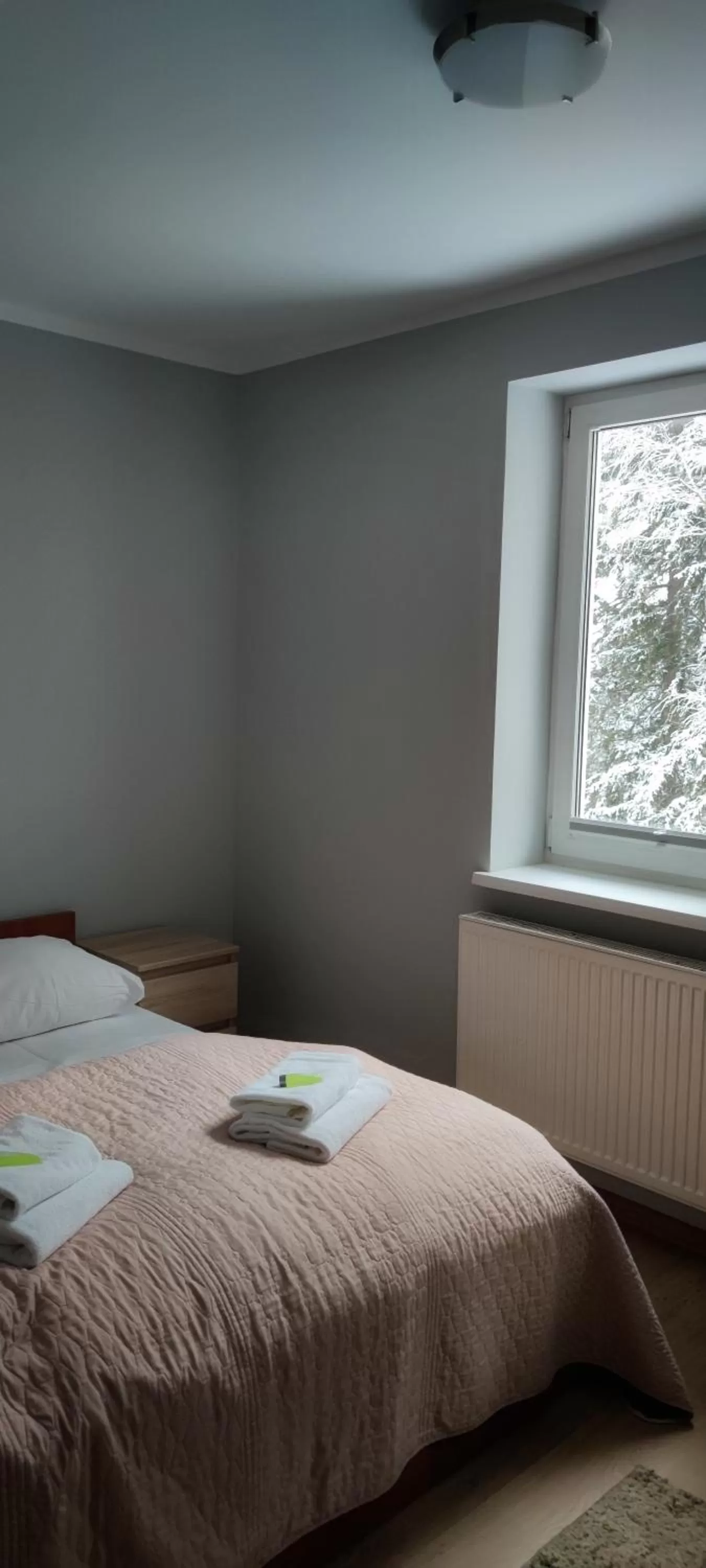 Bed in Ośrodek Konferencyjno-Wypoczynkowy "Krucze Skały" w Karpaczu