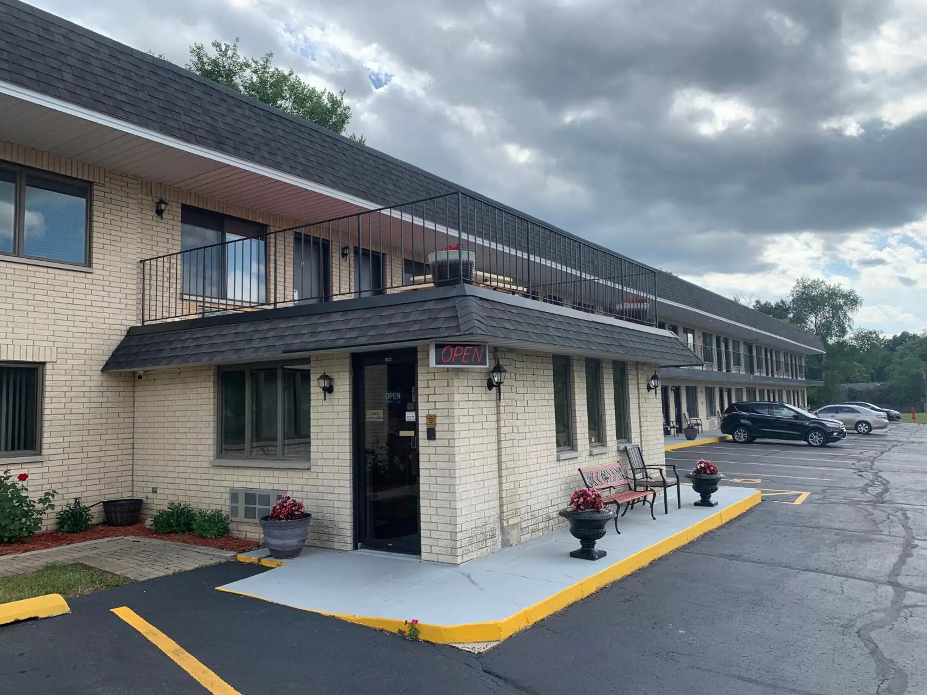 Property Building in Geneva Wells Motel