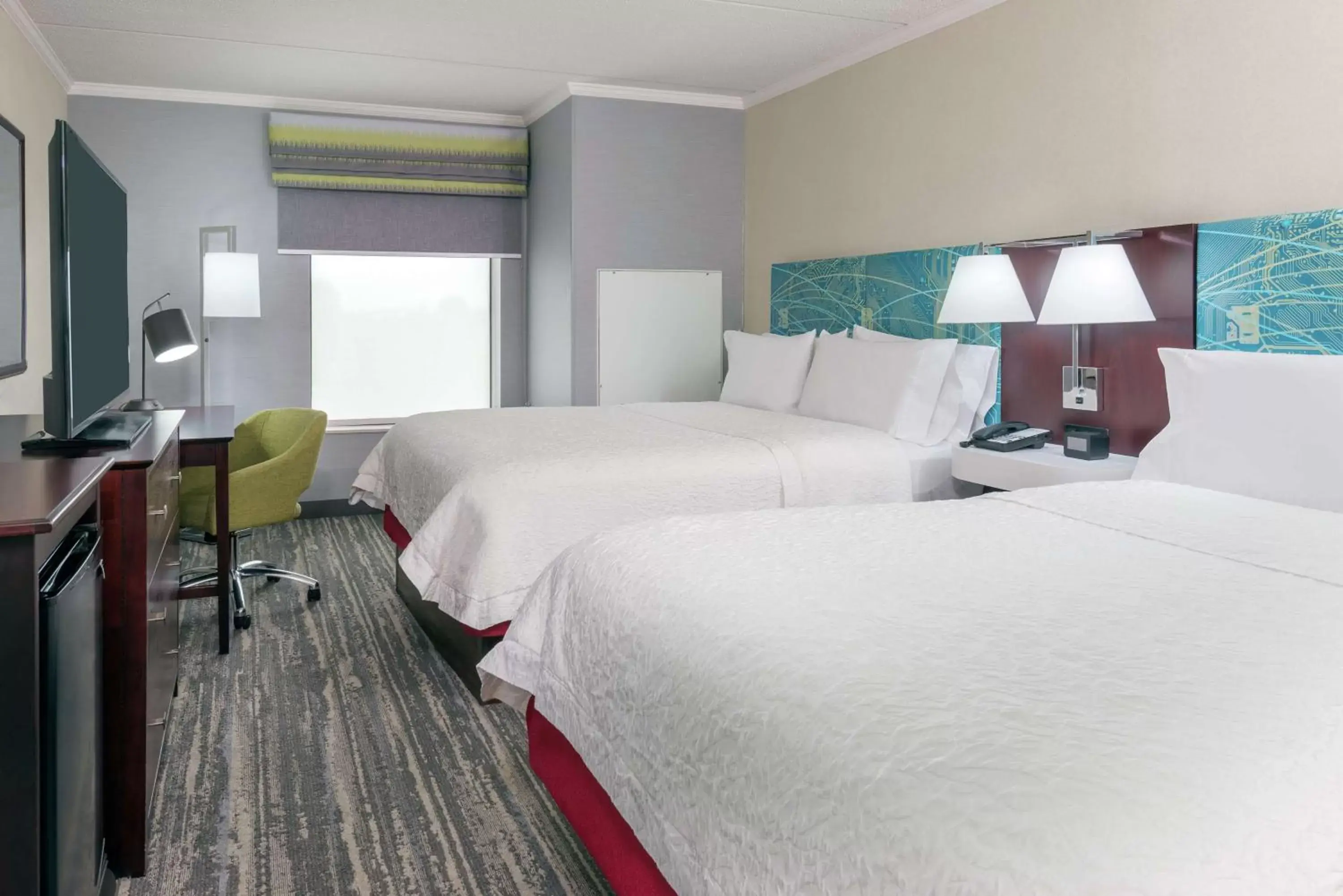 Bedroom, Bed in Hampton Inn South Plainfield-Piscataway