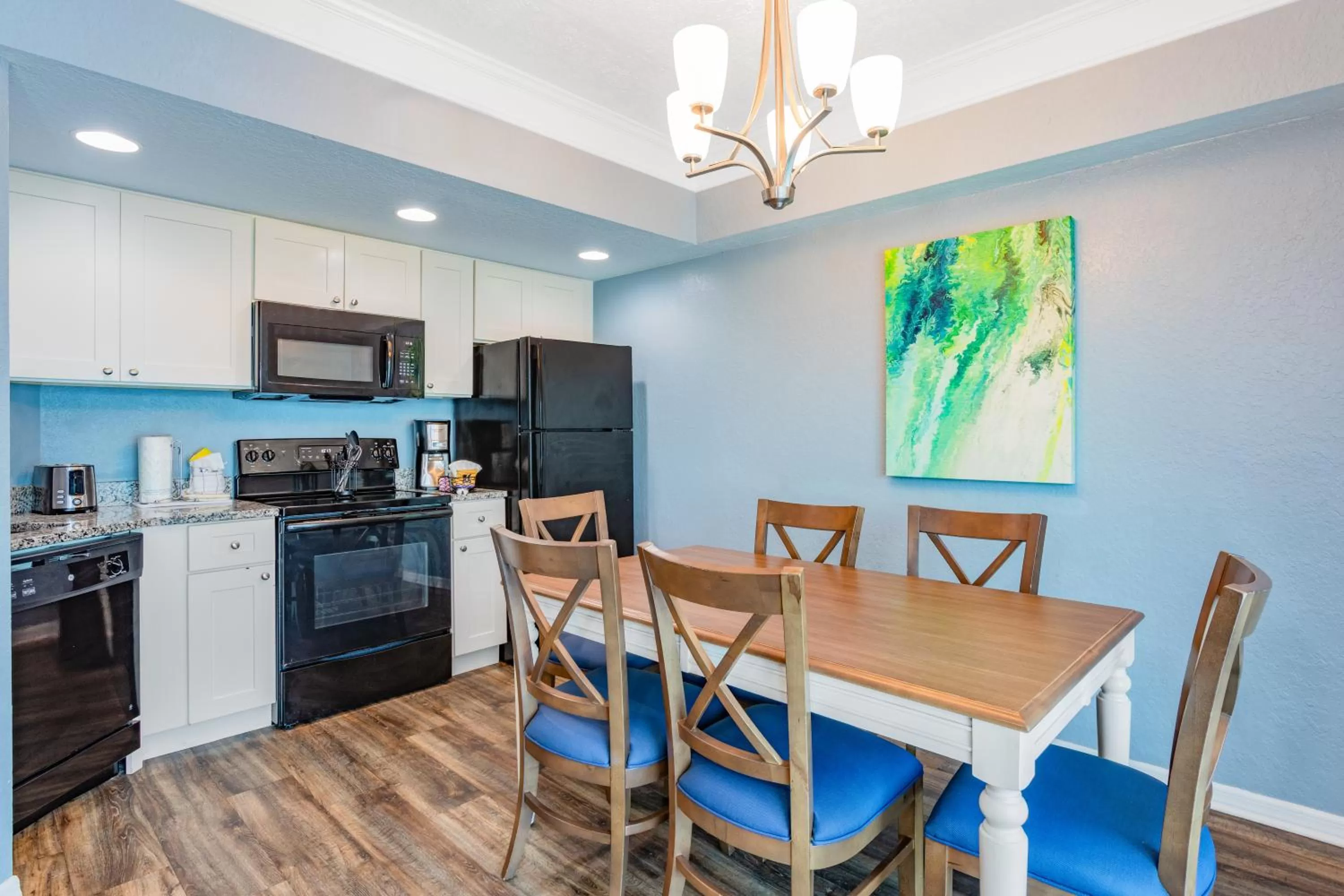 Kitchen or kitchenette in Coconut Palms Beach Resort II