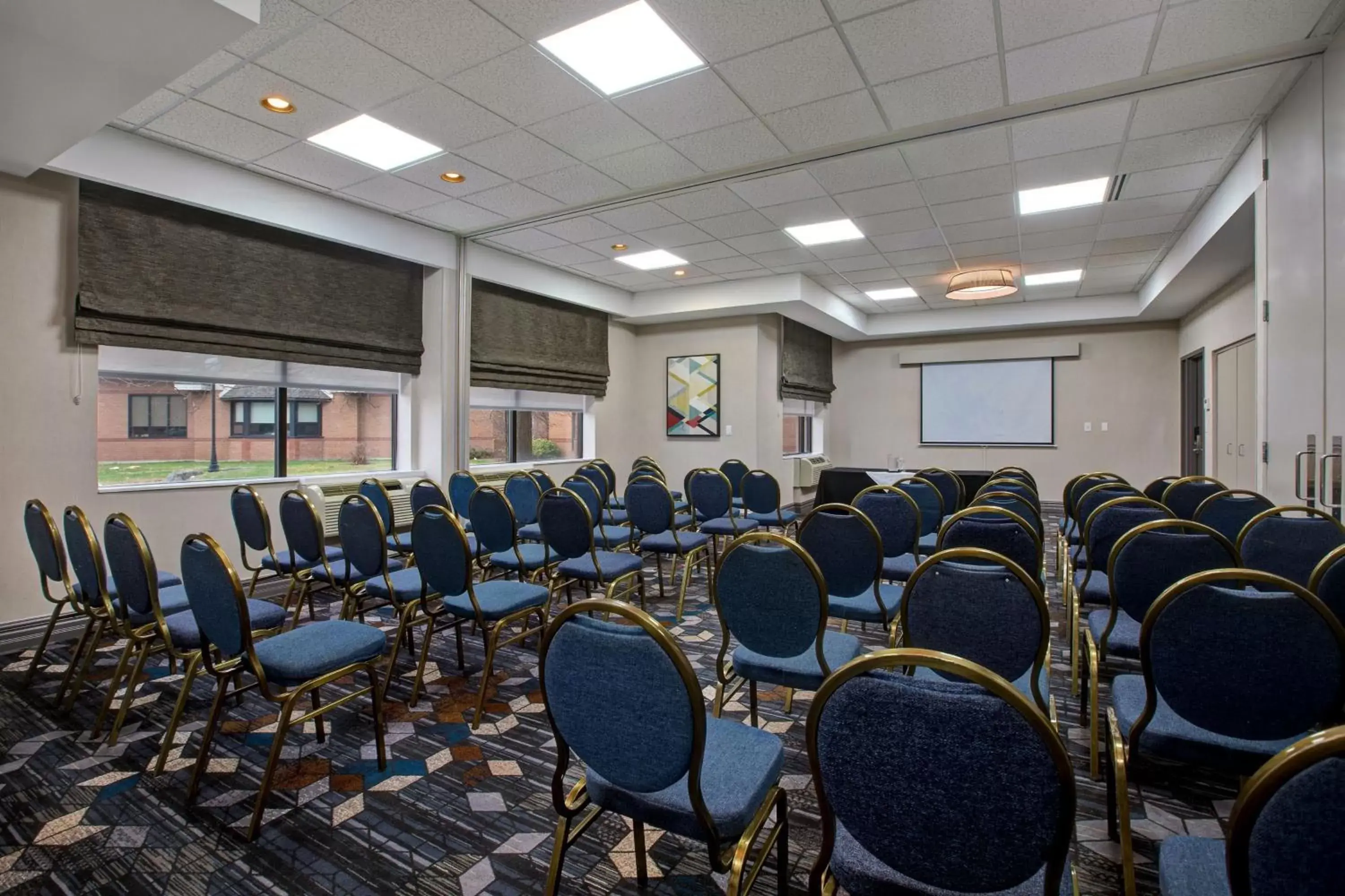 Meeting/conference room in Four Points by Sheraton St. Catharines Niagara Suites