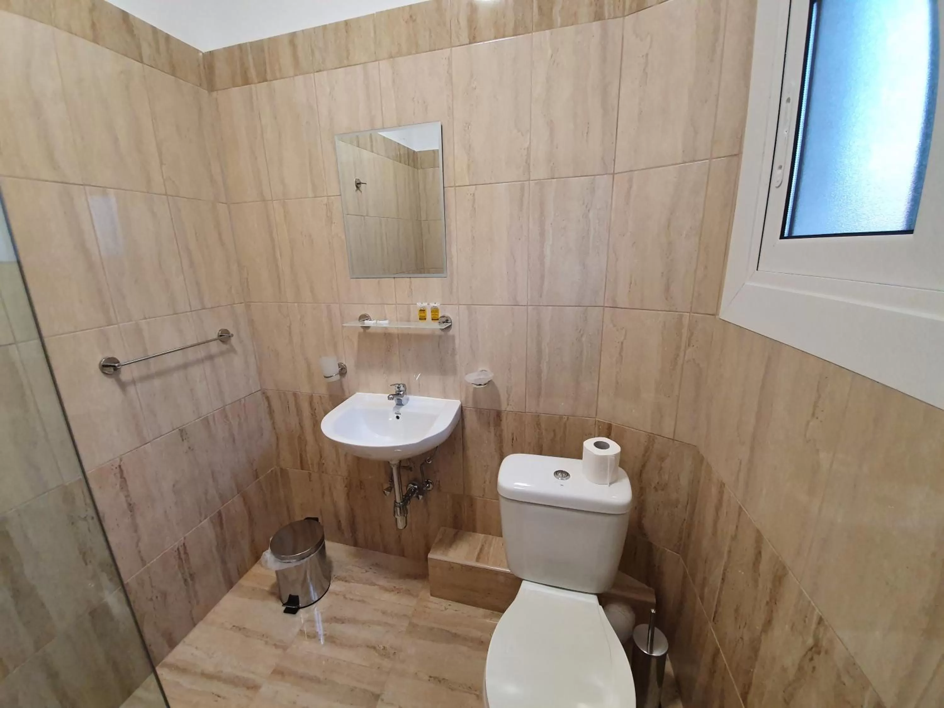 Shower in City Centre Stylish rooms