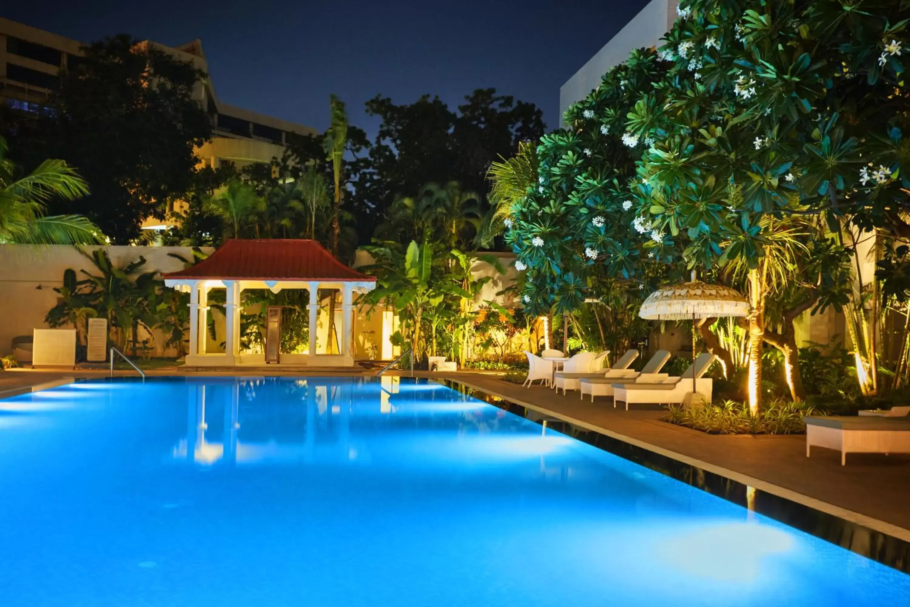 Pool view, Swimming Pool in Taj Connemara, Chennai