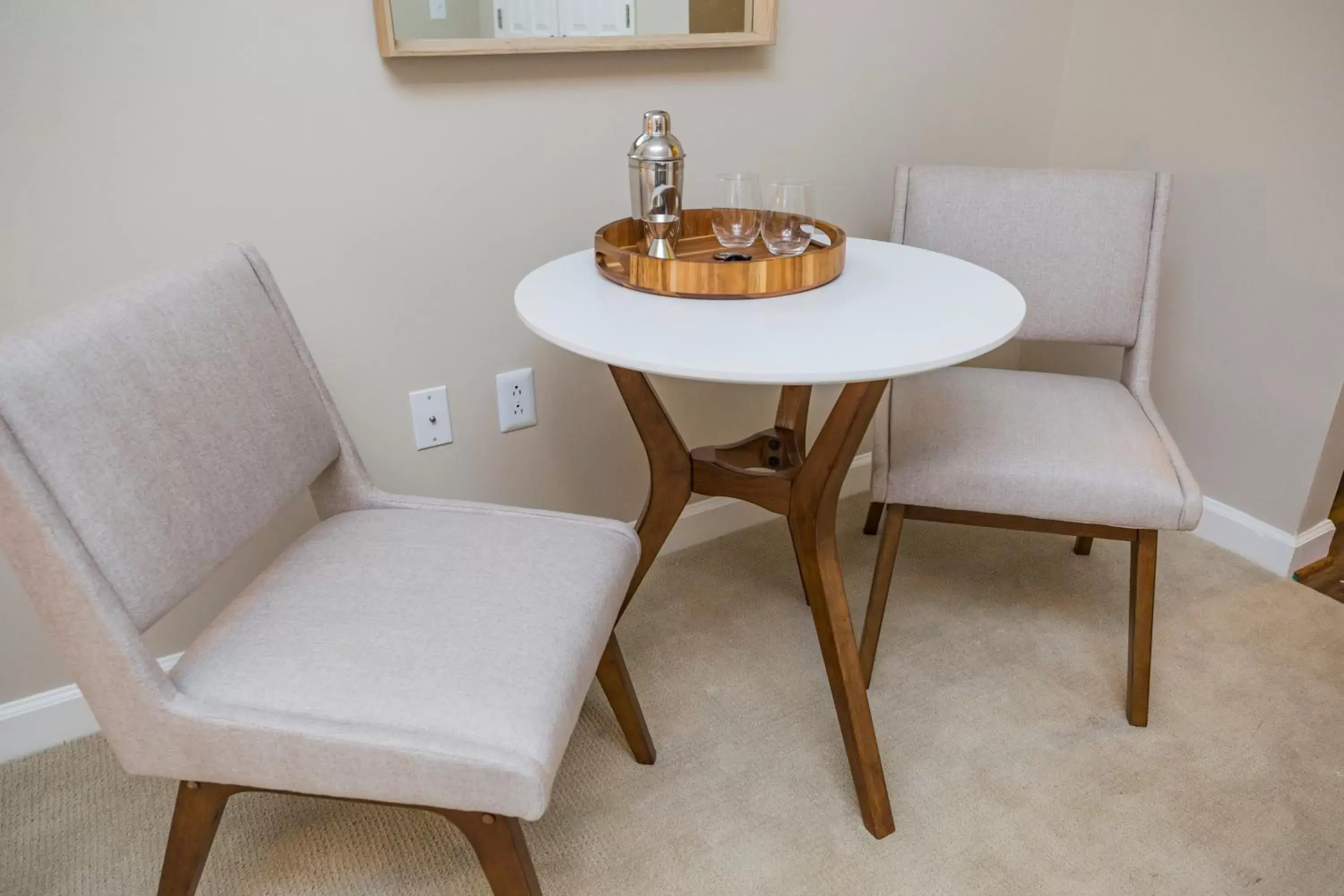 Dining area, Seating Area in Mint House Nashville - Hillsboro Village