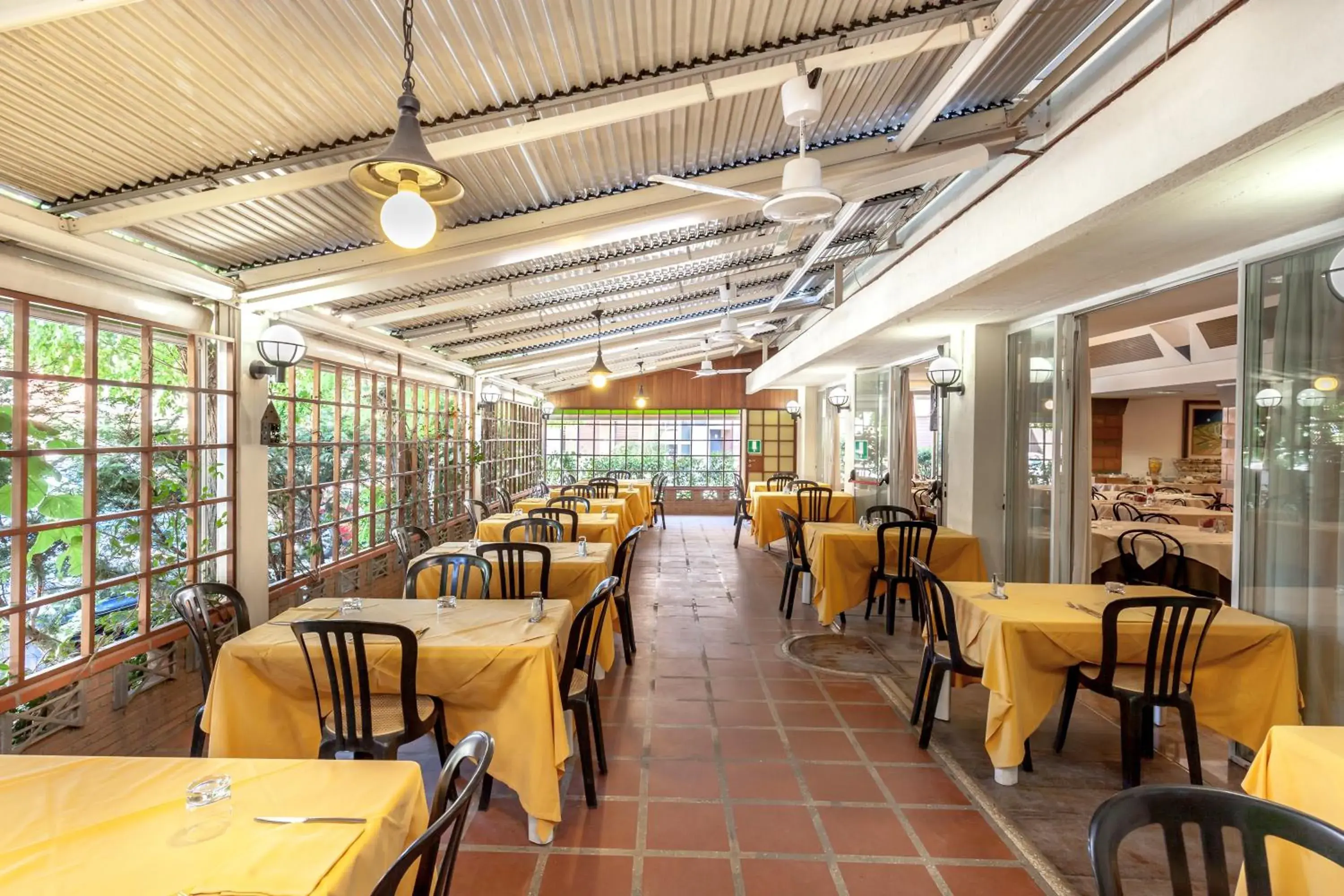 Buffet breakfast in Hotel Tevere Perugia Buffet breakfast in Hotel Tevere Perugia