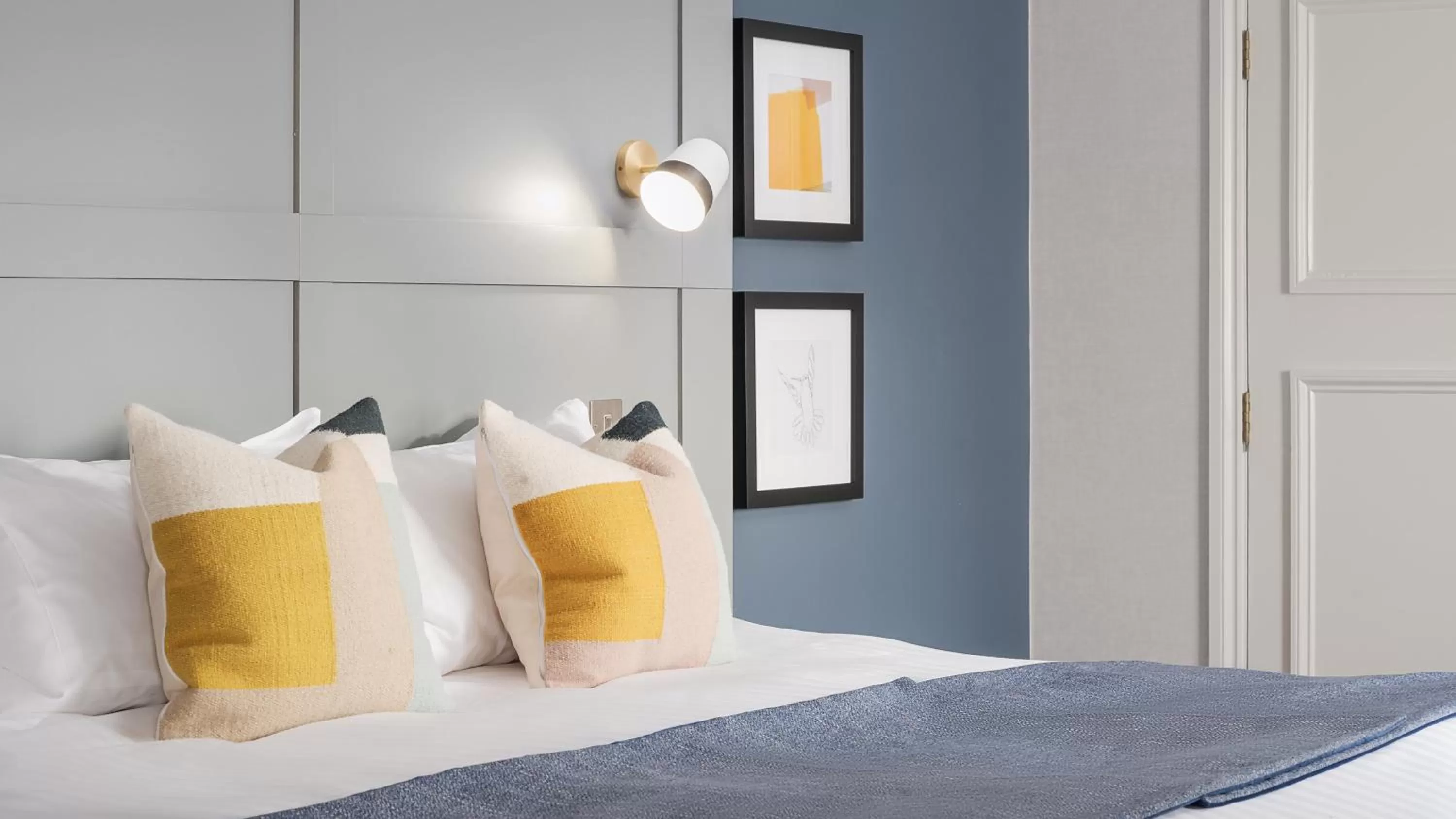 Photo of the whole room, Bed in voco St. Johns Solihull by IHG