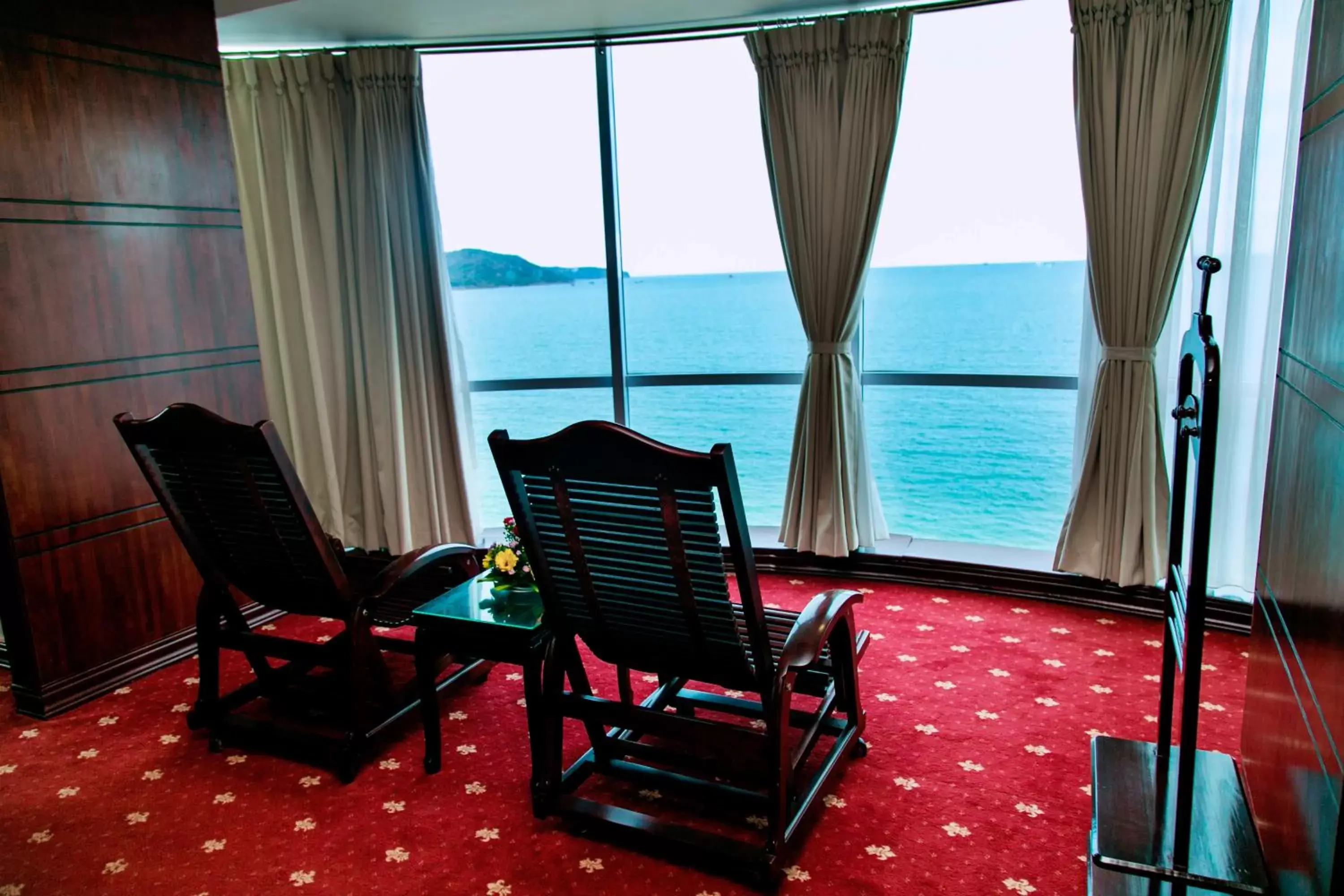 Sea View in Seagull Hotel