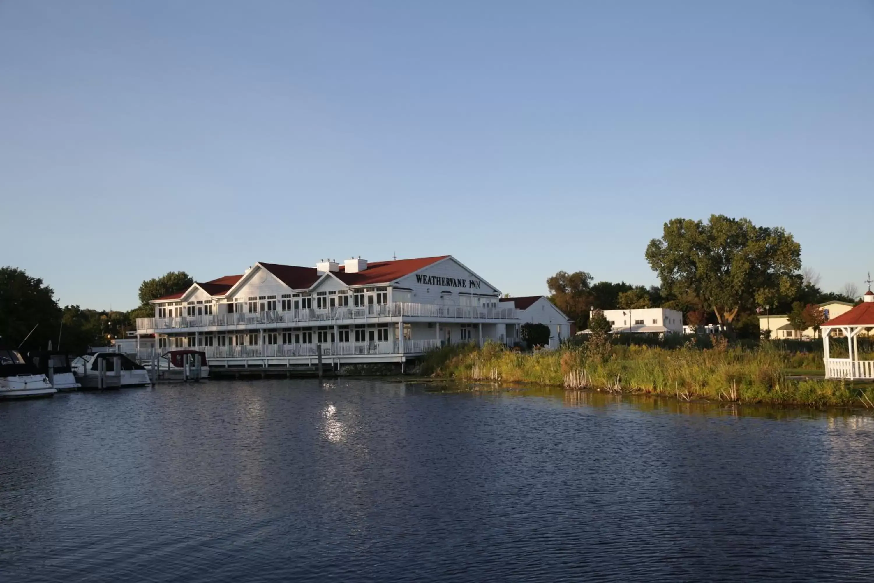 Lake view, Property Building in Weathervane Inn