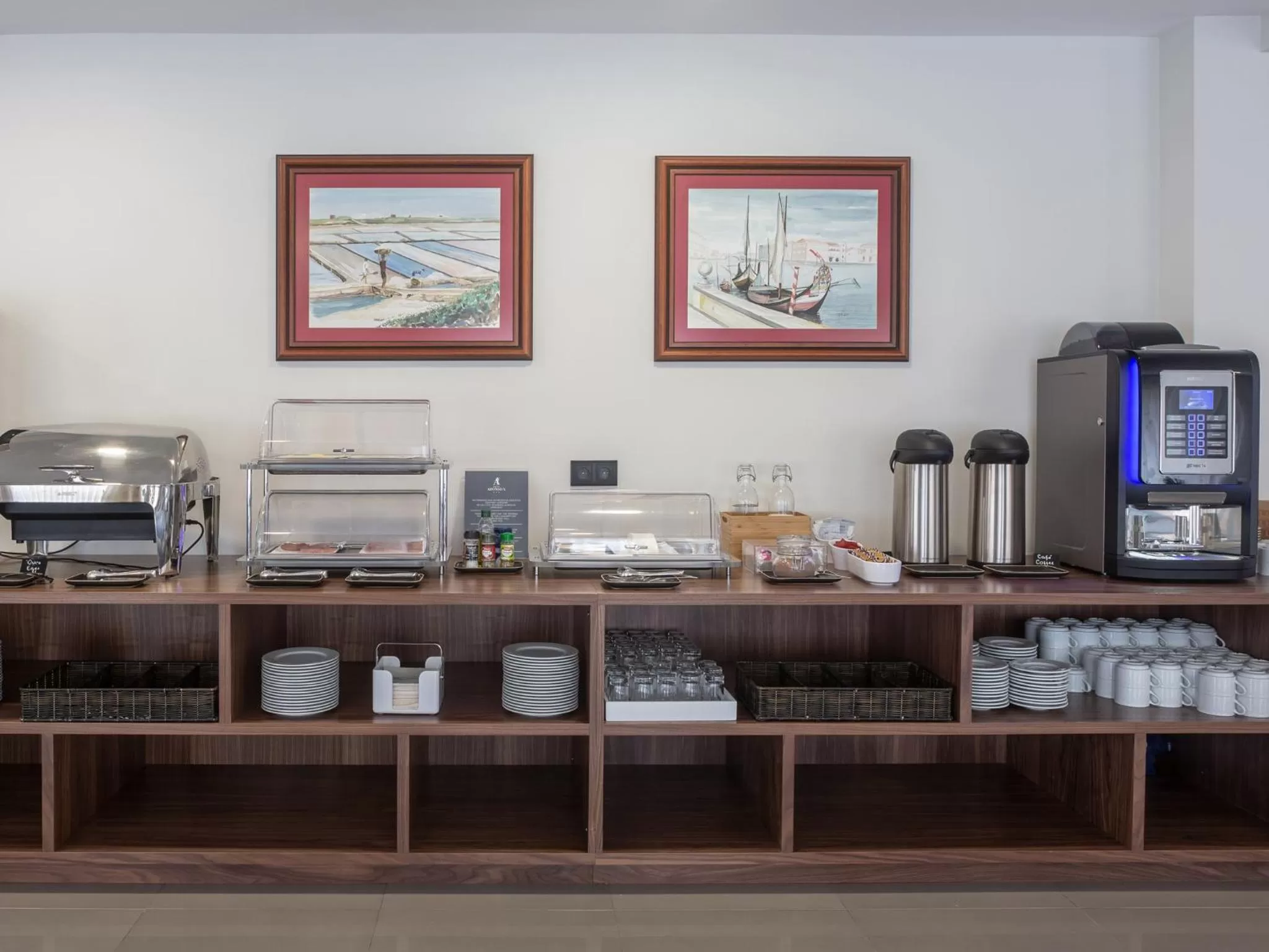 Continental breakfast in Hotel Afonso V & SPA