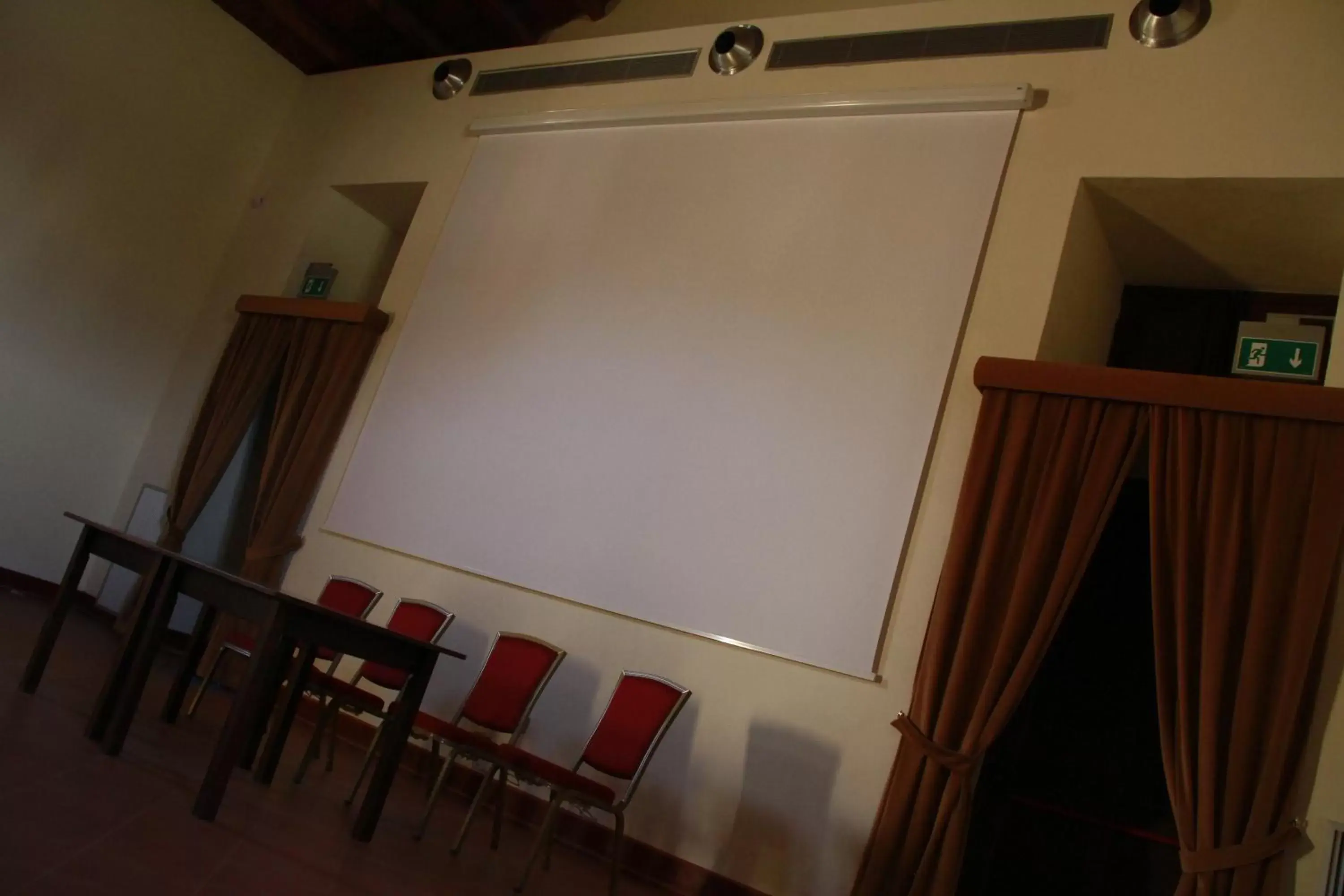 Business facilities, Dining Area in Hotel Villa Lampedusa