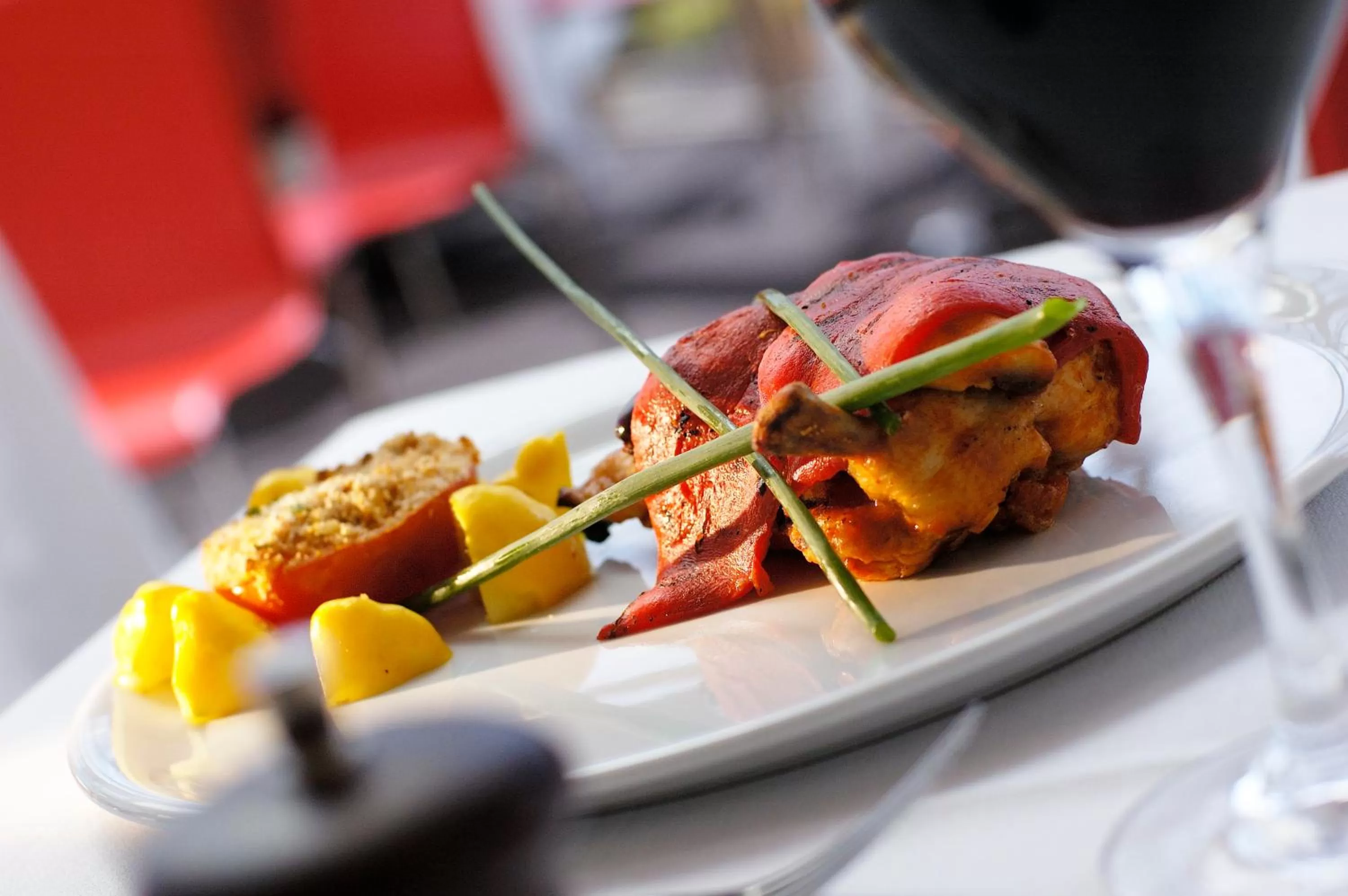 Restaurant/places to eat in Best Western Plus Buckingham International