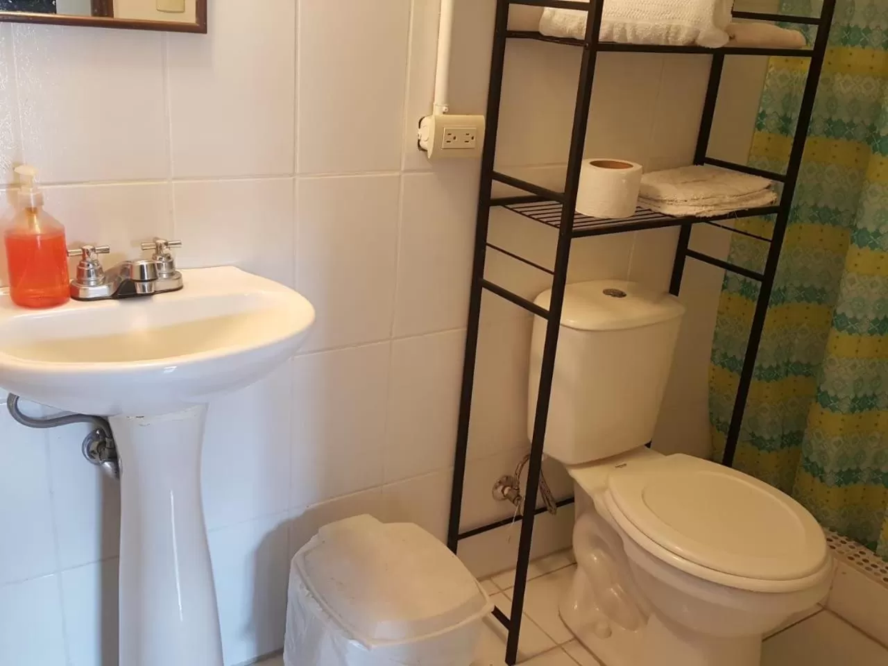 Toilet in Casa Elizabeth