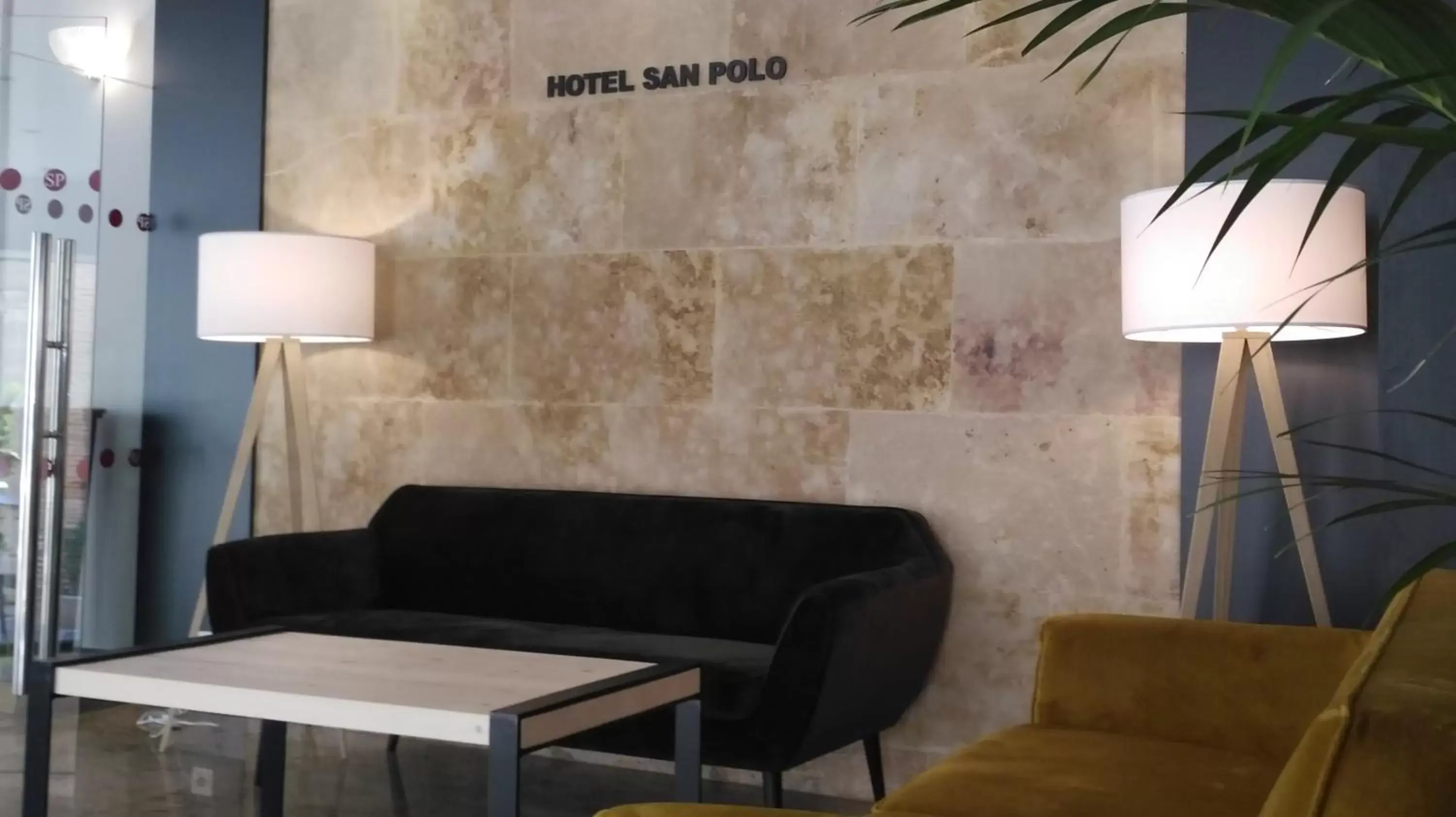 Lounge or bar, Seating Area in Hotel San Polo