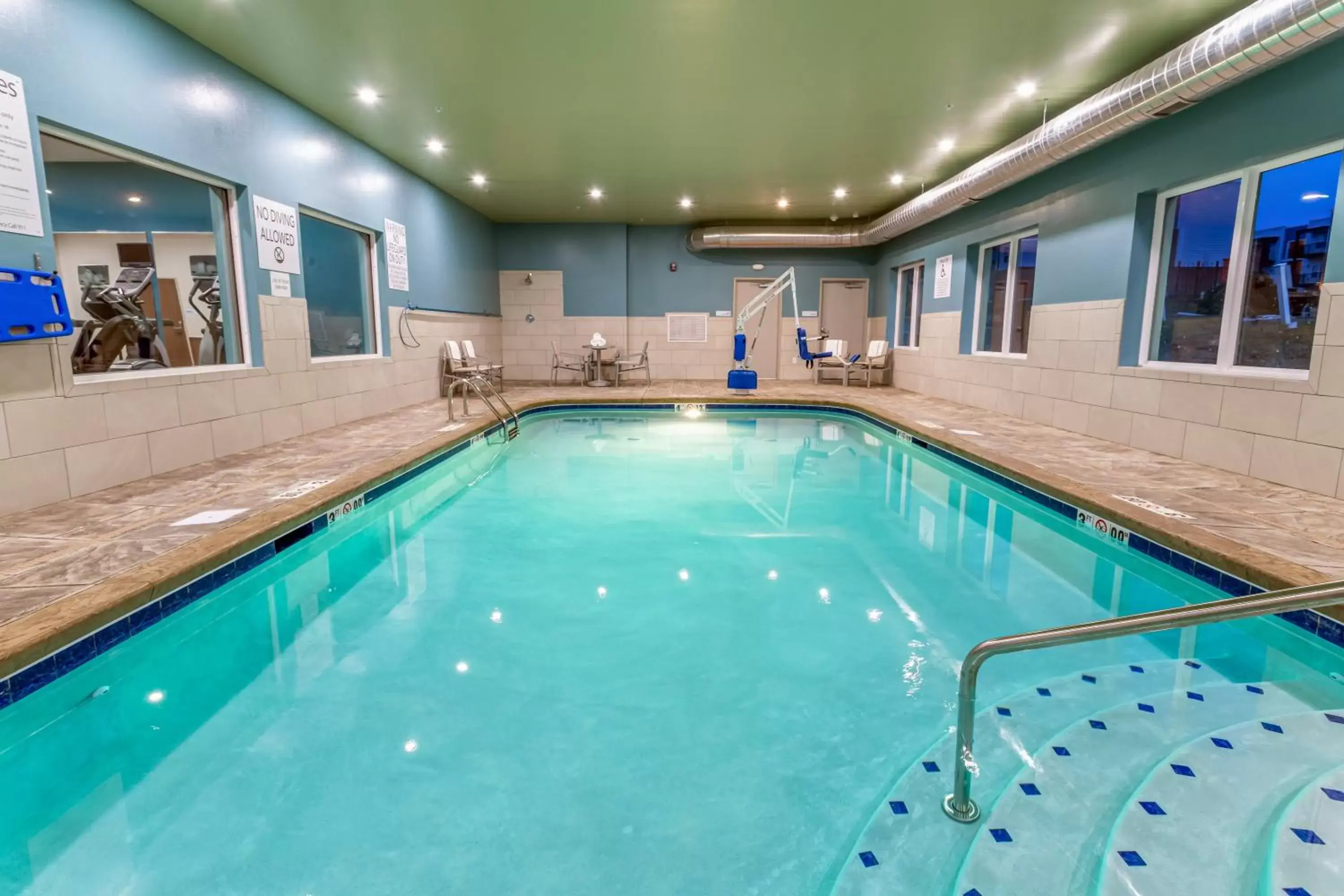 Swimming Pool in Holiday Inn Express & Suites - Columbus - Worthington, an IHG Hotel
