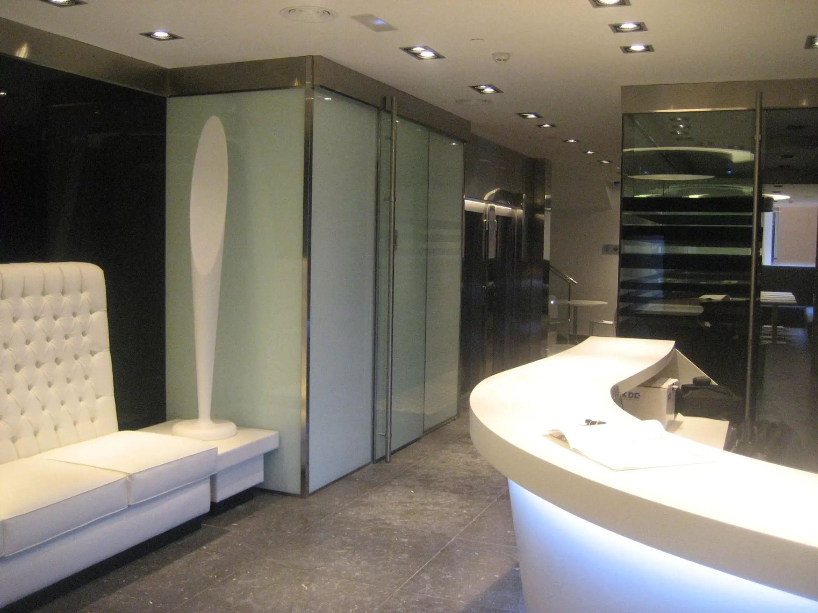 Lobby or reception, Bathroom in Dalia Ramblas