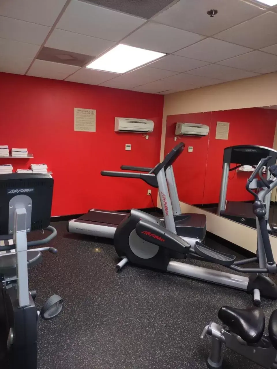 Fitness Center/Facilities in Country Inn & Suites by Radisson, Buford at Mall of Georgia, GA