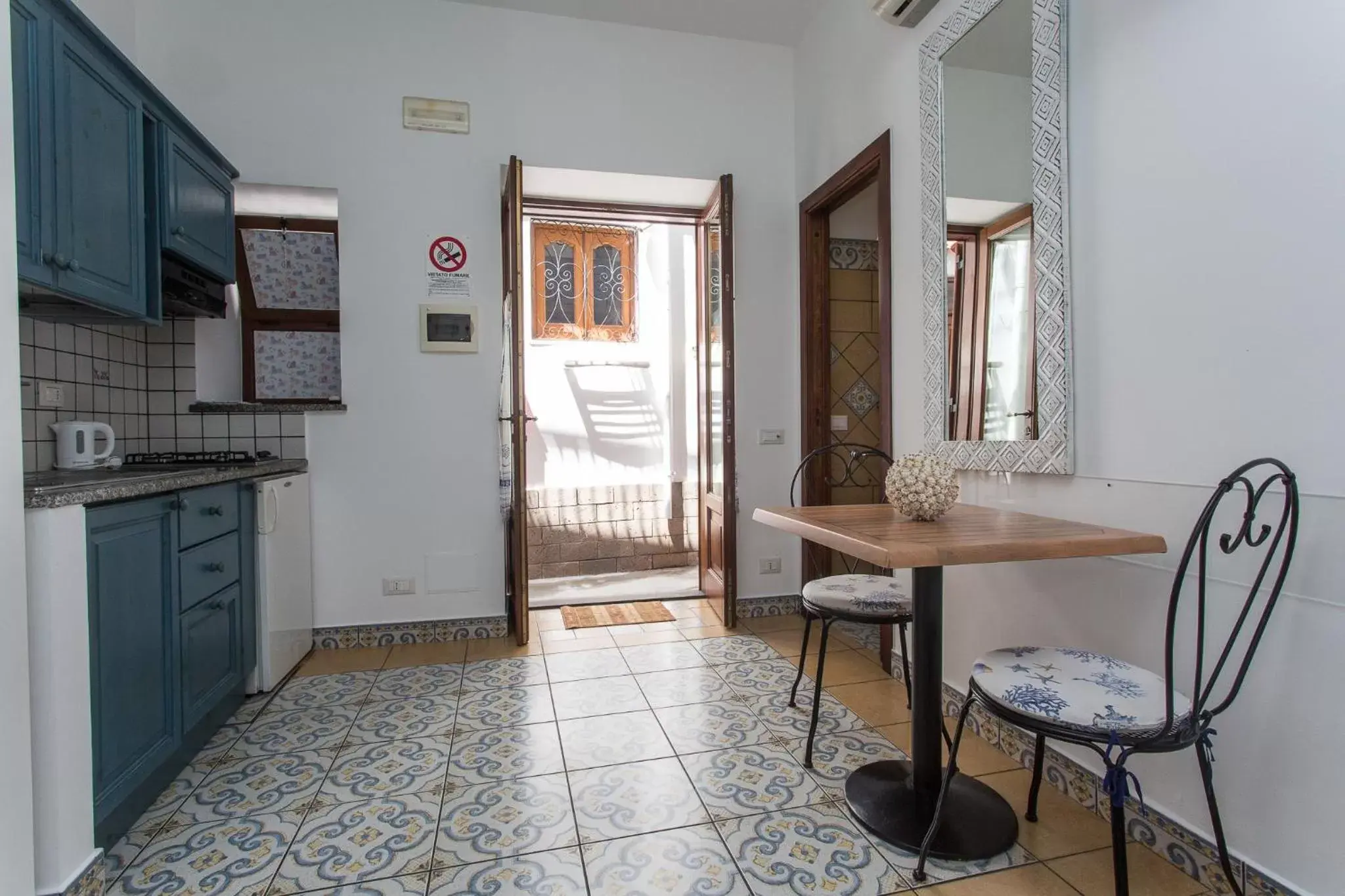 Kitchen or kitchenette, Kitchen/Kitchenette in Diana Brown B&B Affittacamere