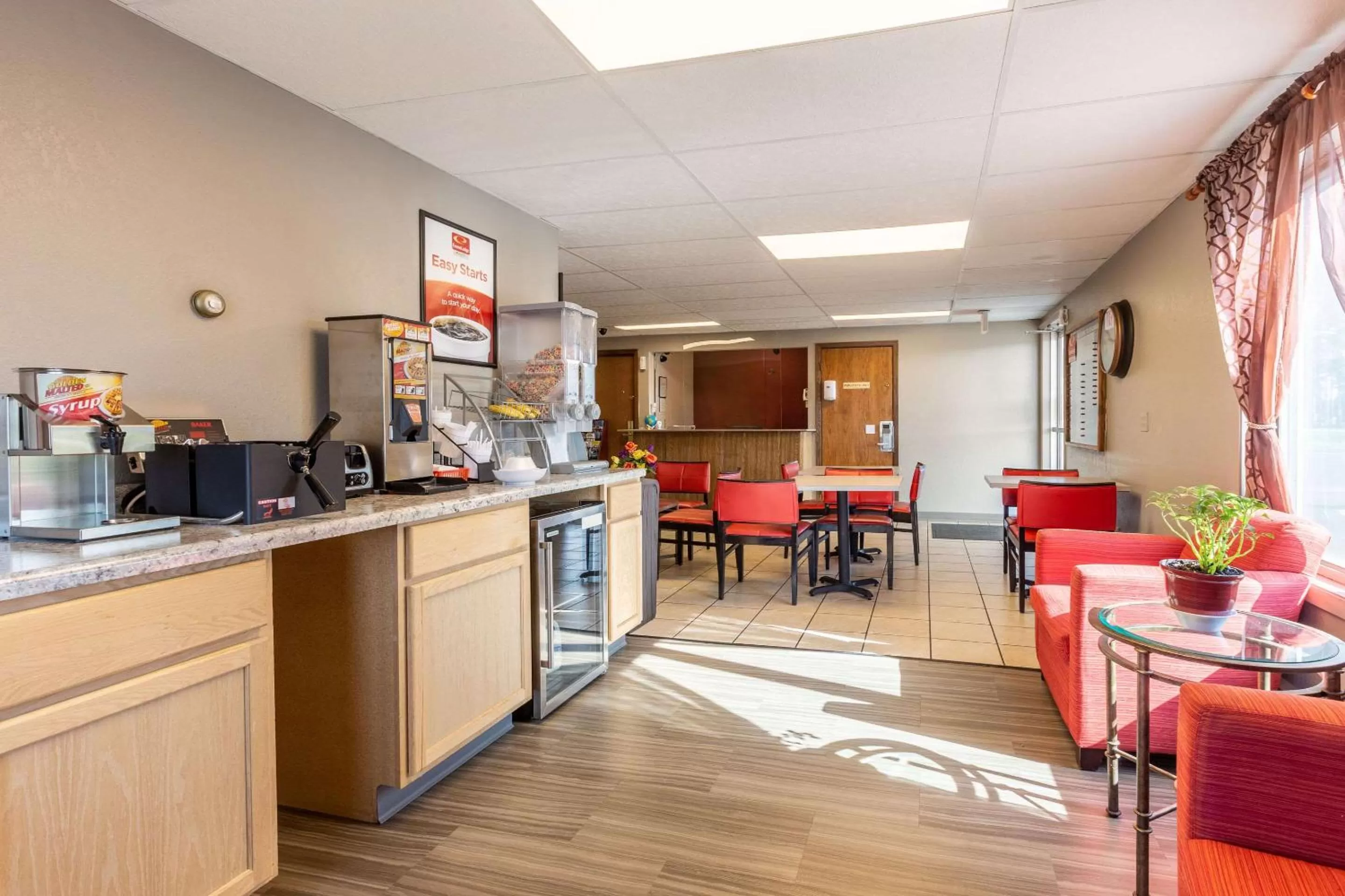 Restaurant/places to eat in Econo Lodge Inn & Suites Escanaba North