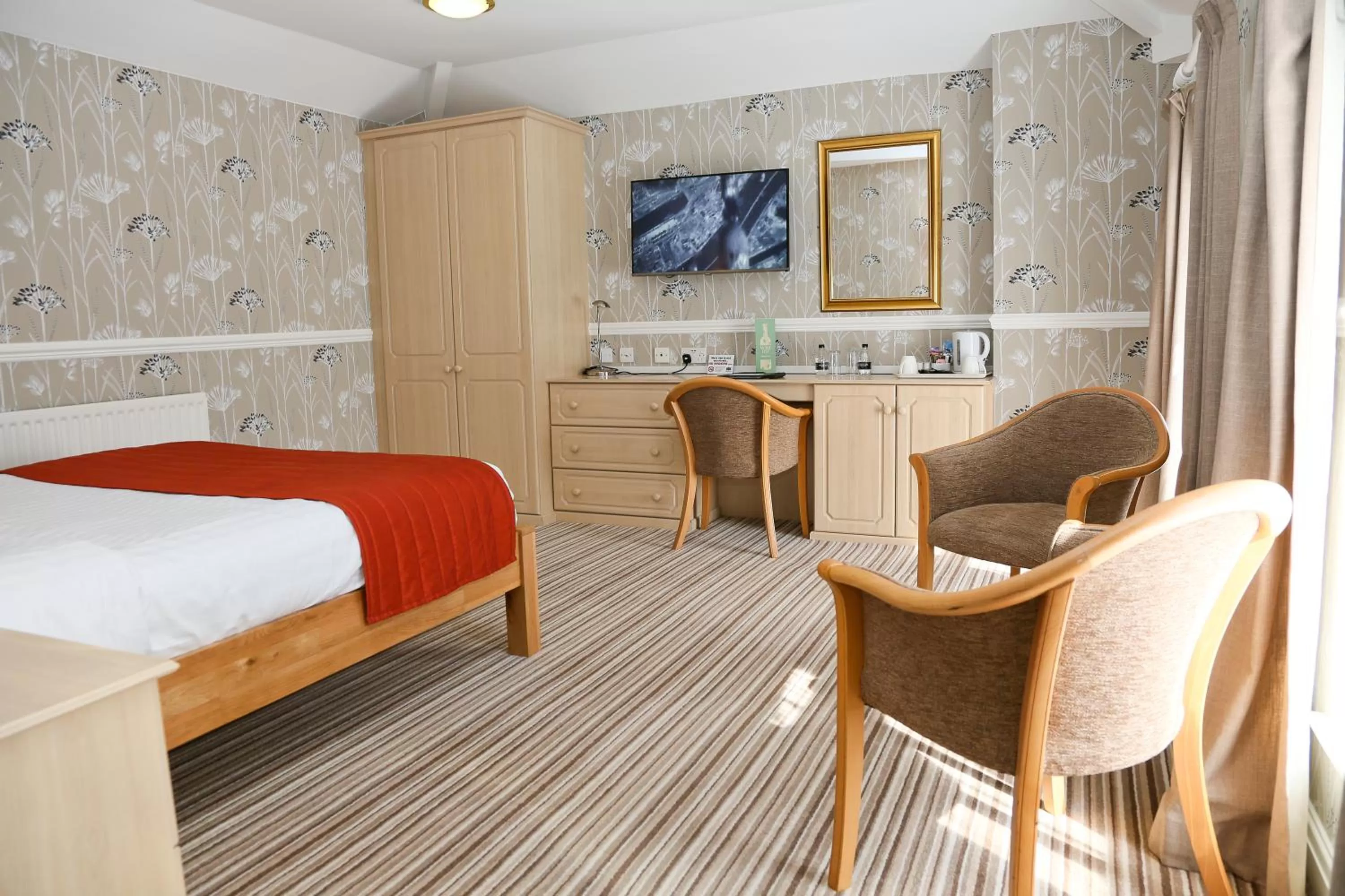 Bed in Millfields Hotel