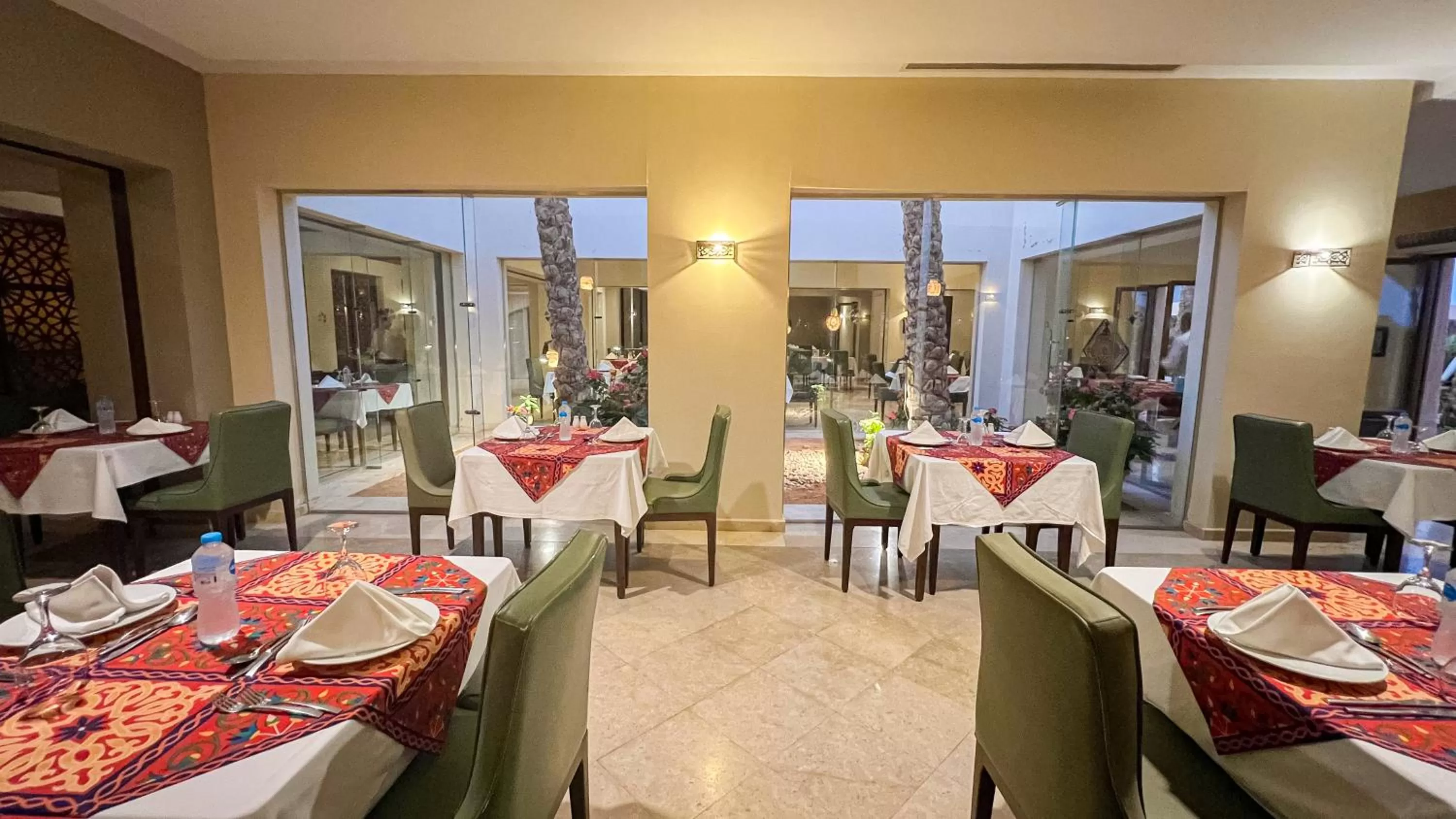 Restaurant/places to eat in Gemma Resort