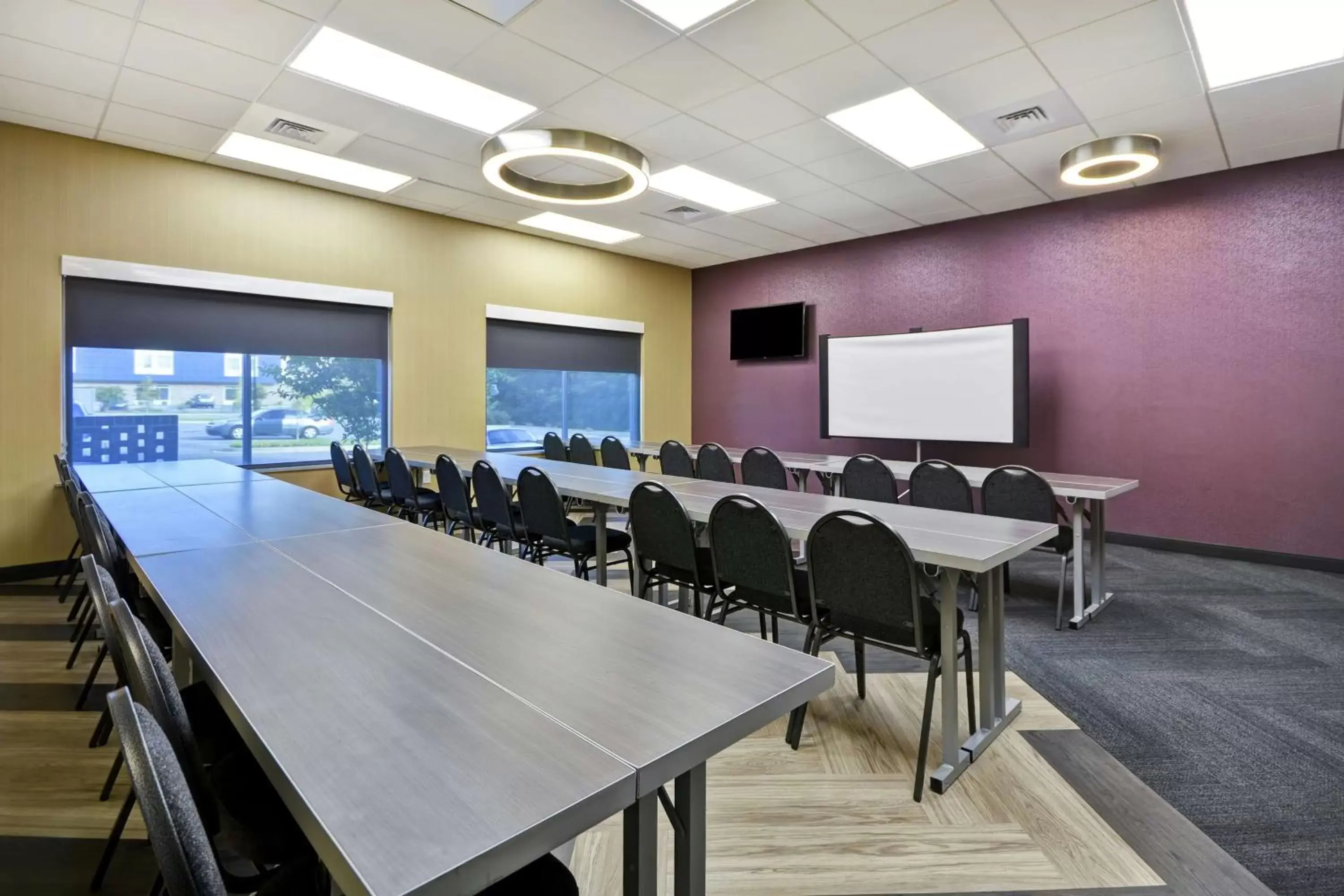 Meeting/conference room in Tru By Hilton Sumter