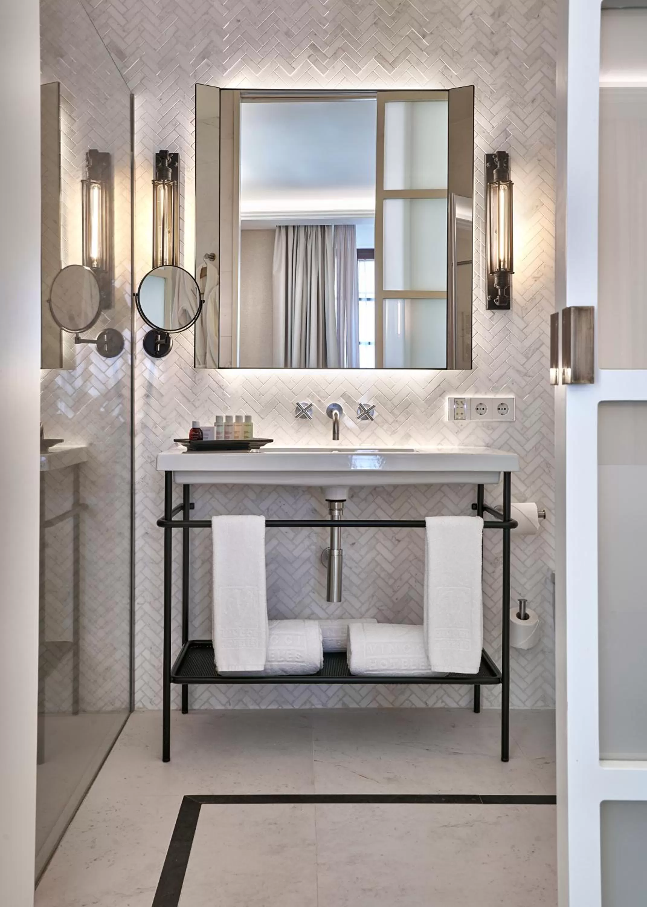 Shower in Vincci Molviedro