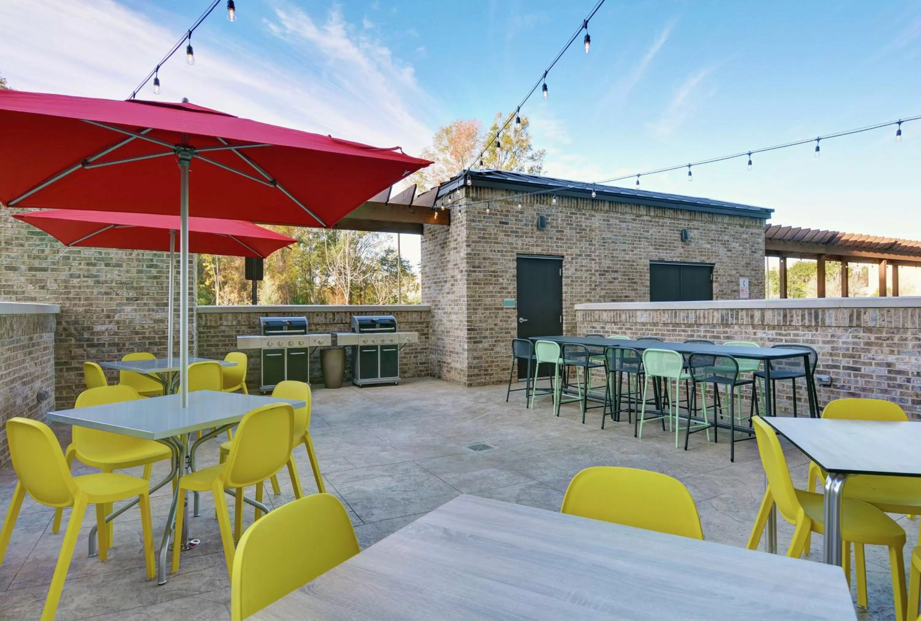 Patio in Home2 Suites By Hilton Charleston Daniel Island, Sc