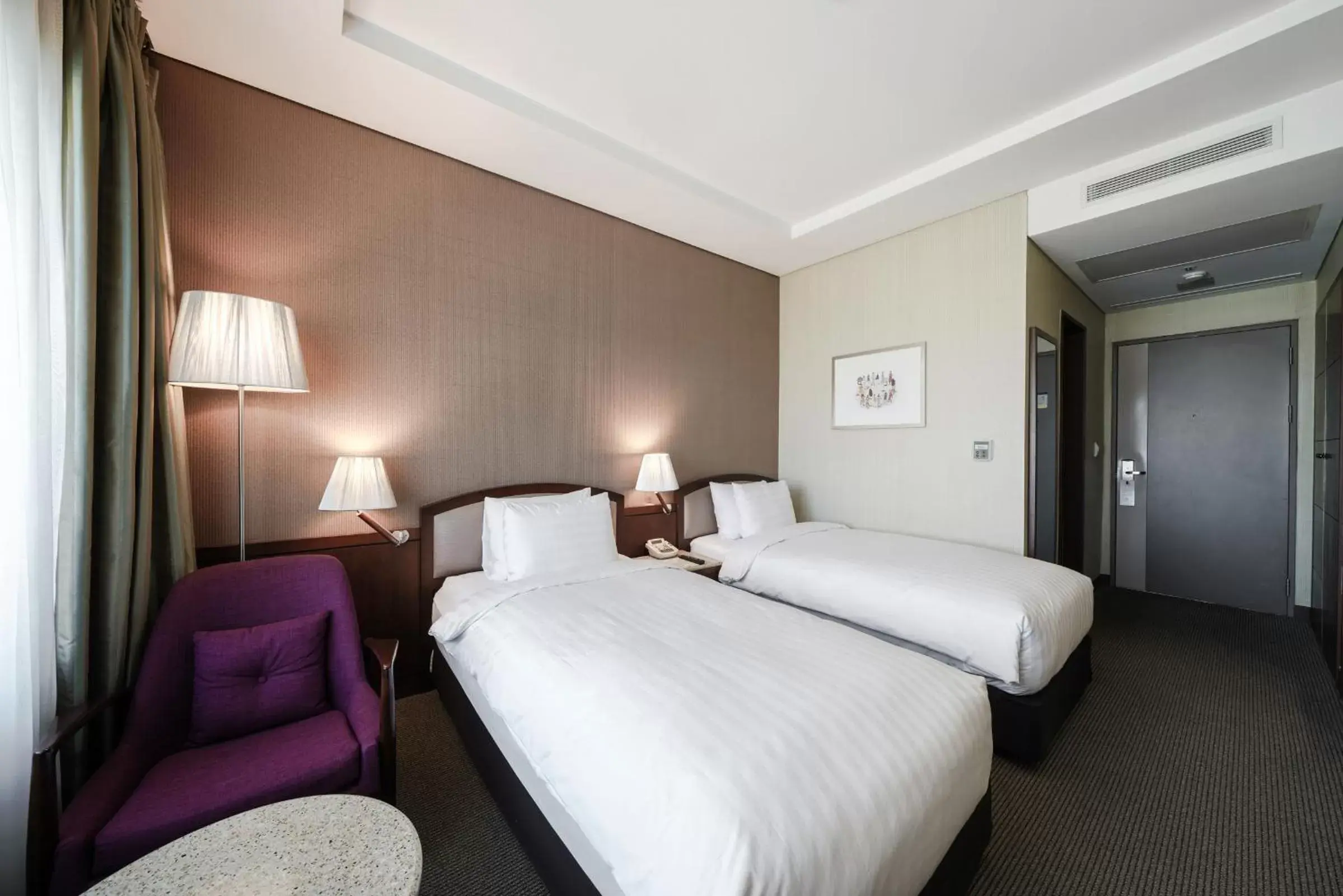 Bed in Best Western Premier Gangnam Hotel