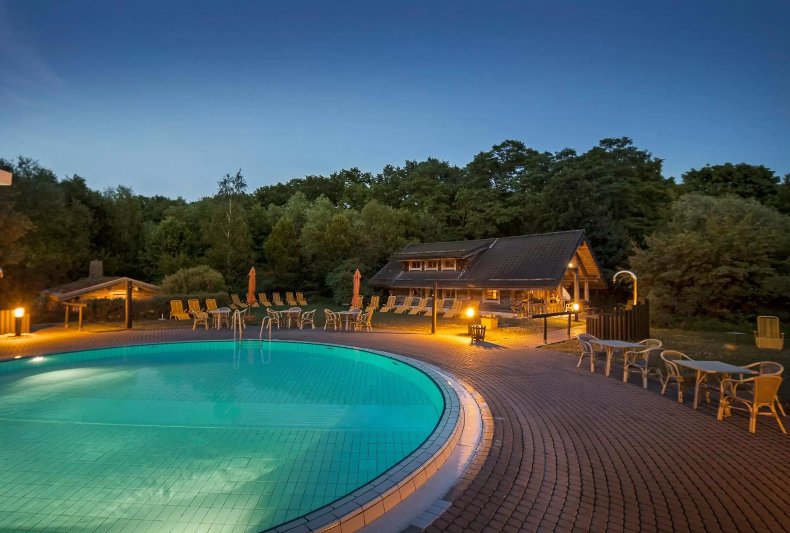 Hot Tub, Swimming Pool in Heide Spa Hotel & Resort