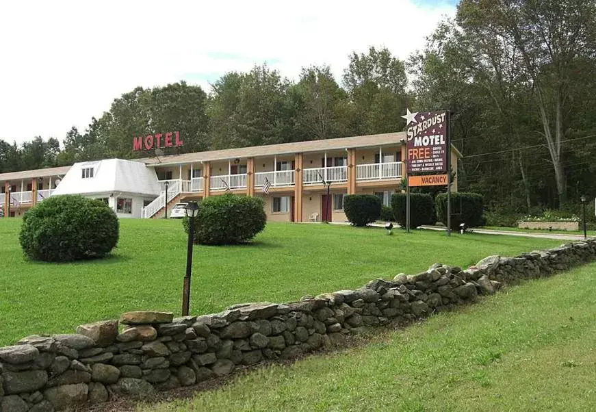 Property Building in Stardust Motel