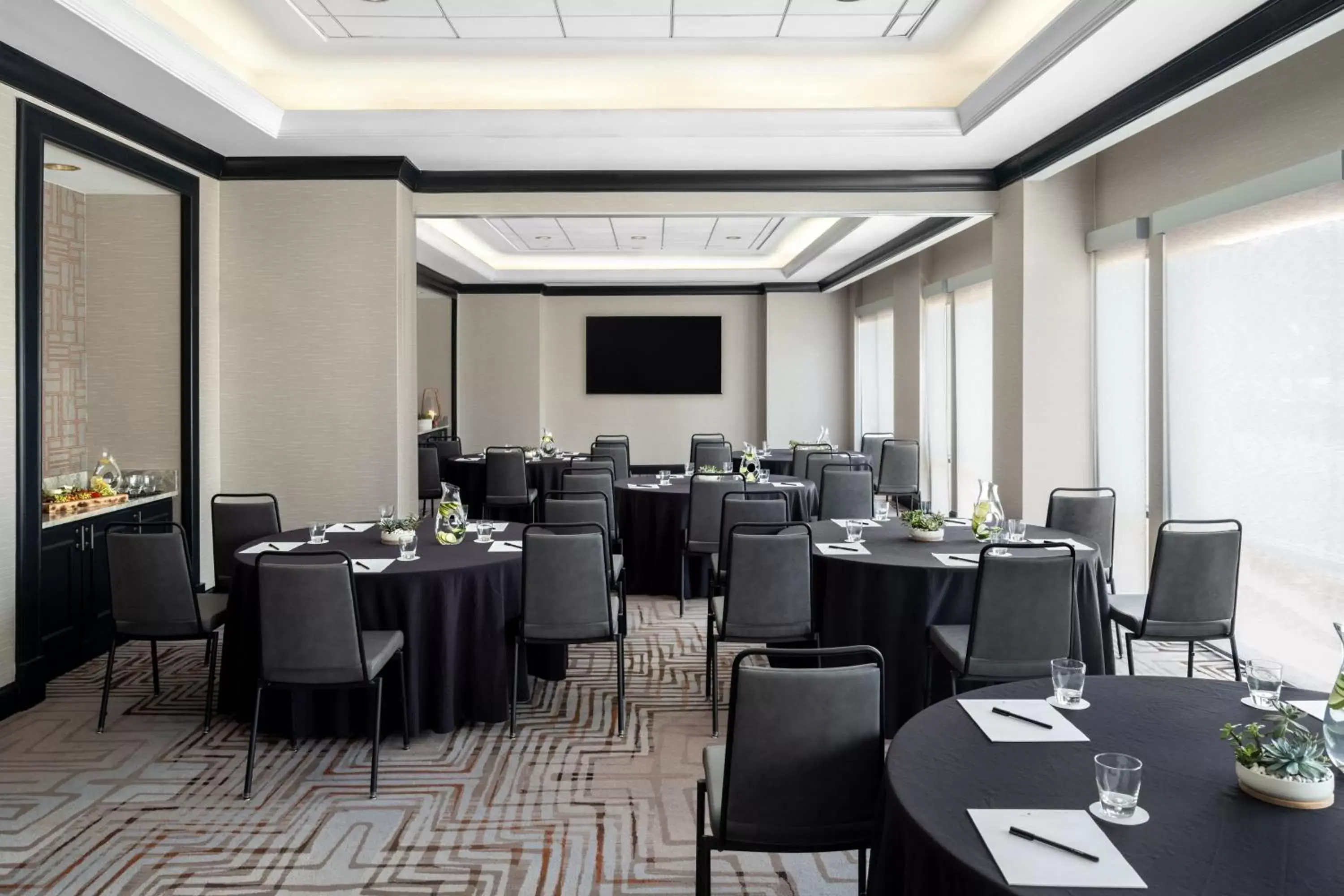 Meeting/conference room, Restaurant/Places to Eat in Austin Marriott South