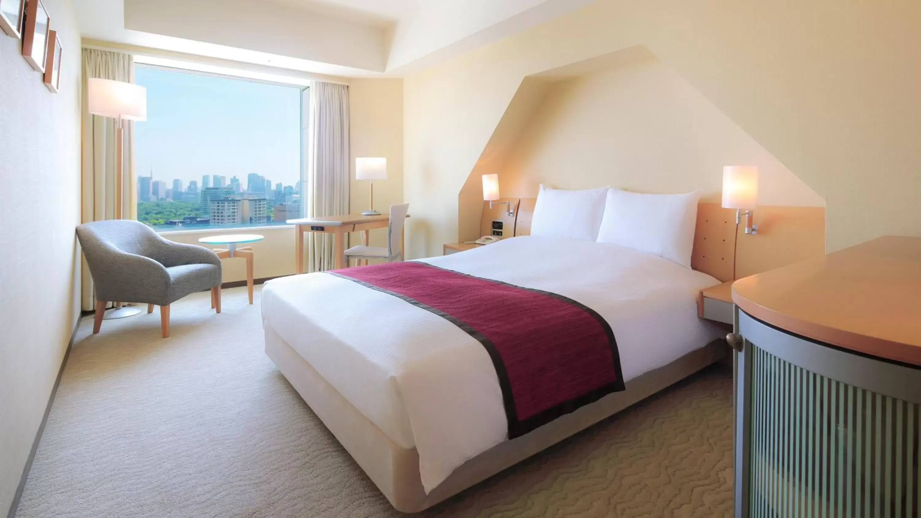 Photo of the whole room, Bed in Tokyo Dome Hotel