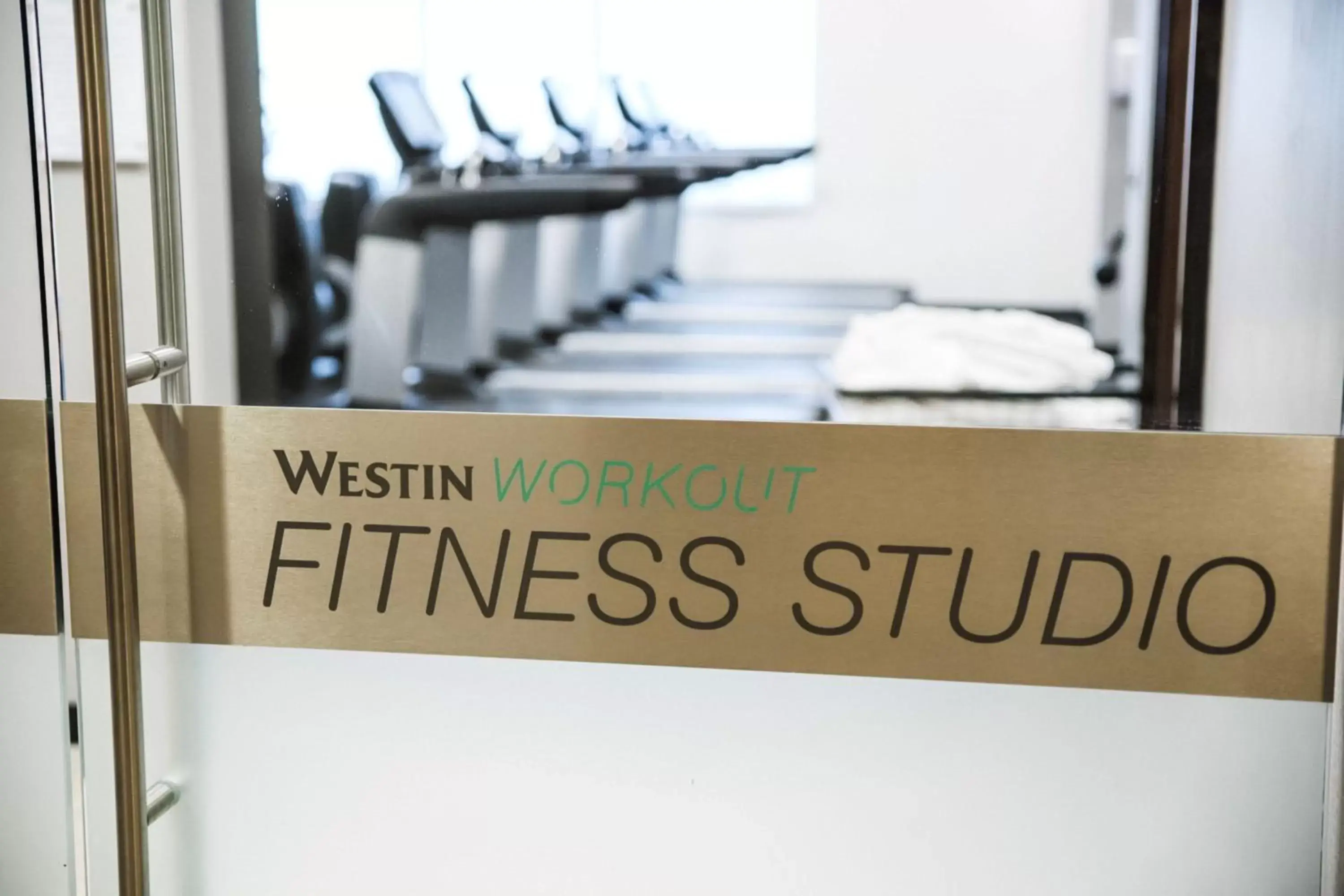 Fitness centre/facilities in The Westin Edina Galleria