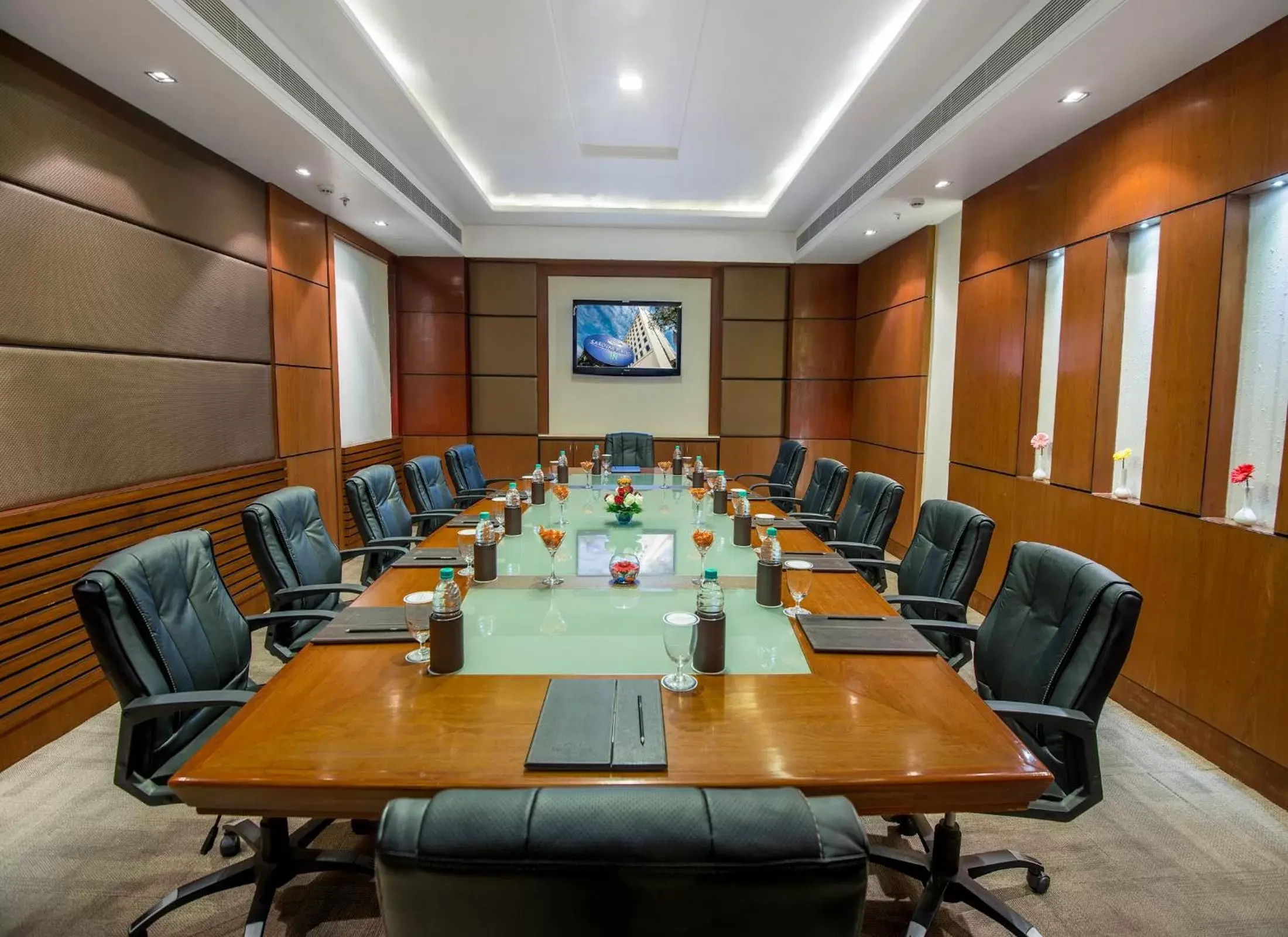 Meeting/conference room in Sarovar Portico Jaipur