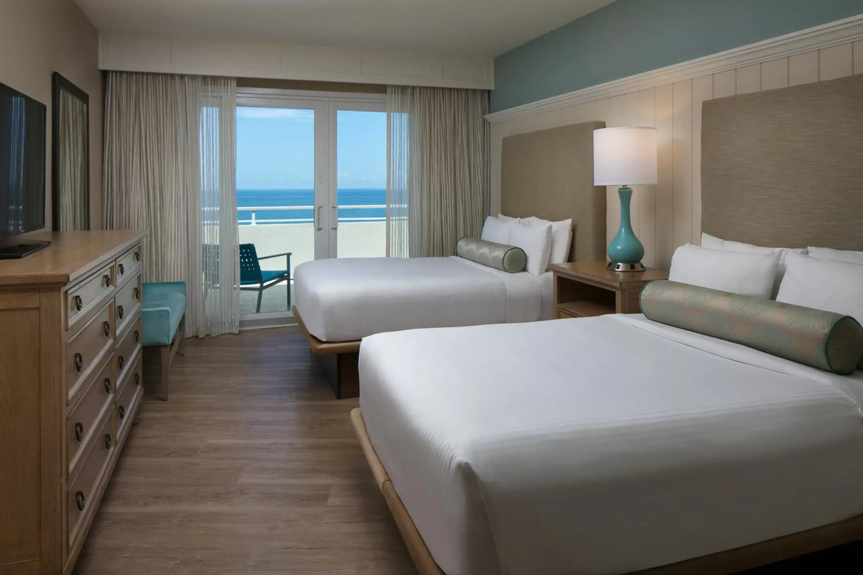 Bed in Edgewater Beach Hotel