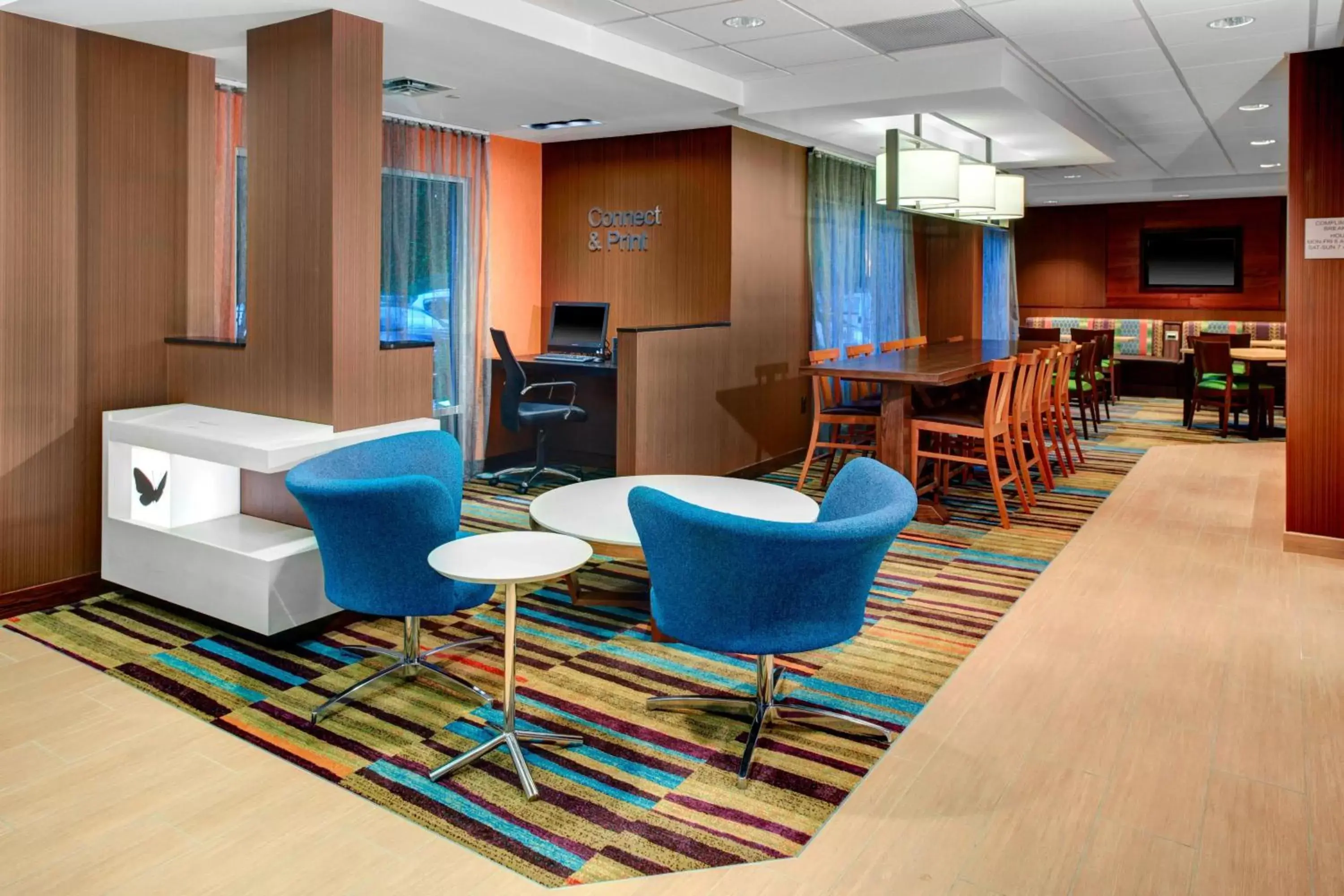 Lobby or reception in Fairfield Inn & Suites by Marriott Atlanta Alpharetta