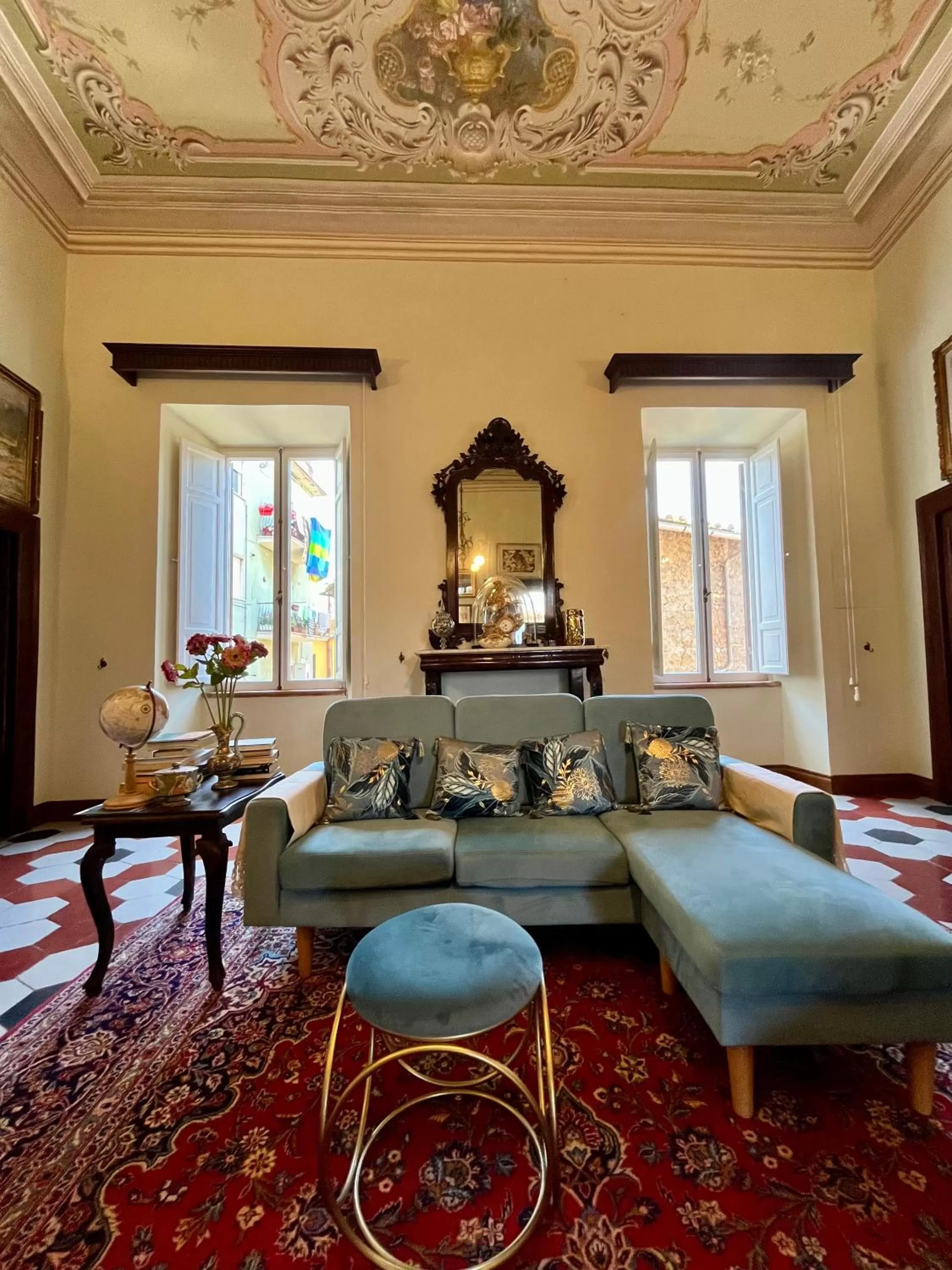 Living room, Bed in B&B 'Degli Artisti'