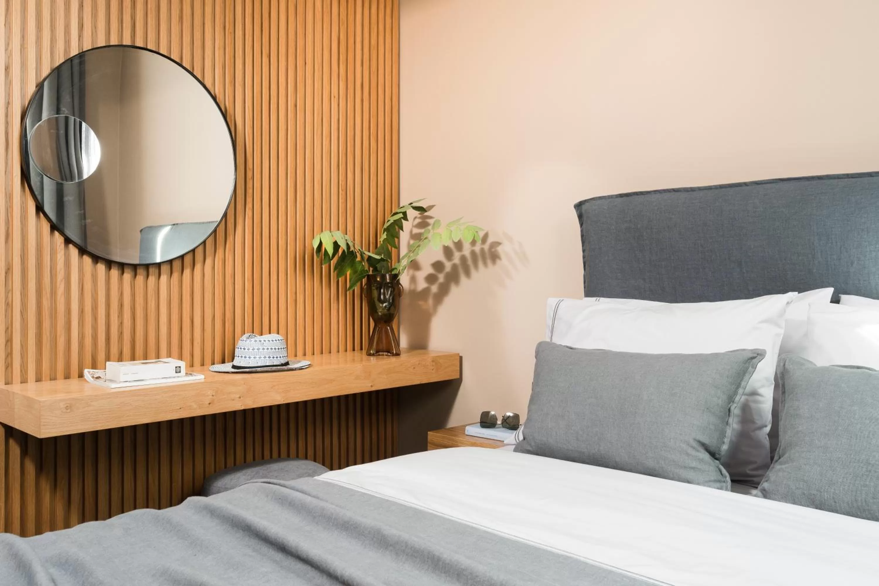 Bed in 11 Enteka Acropolis Suites