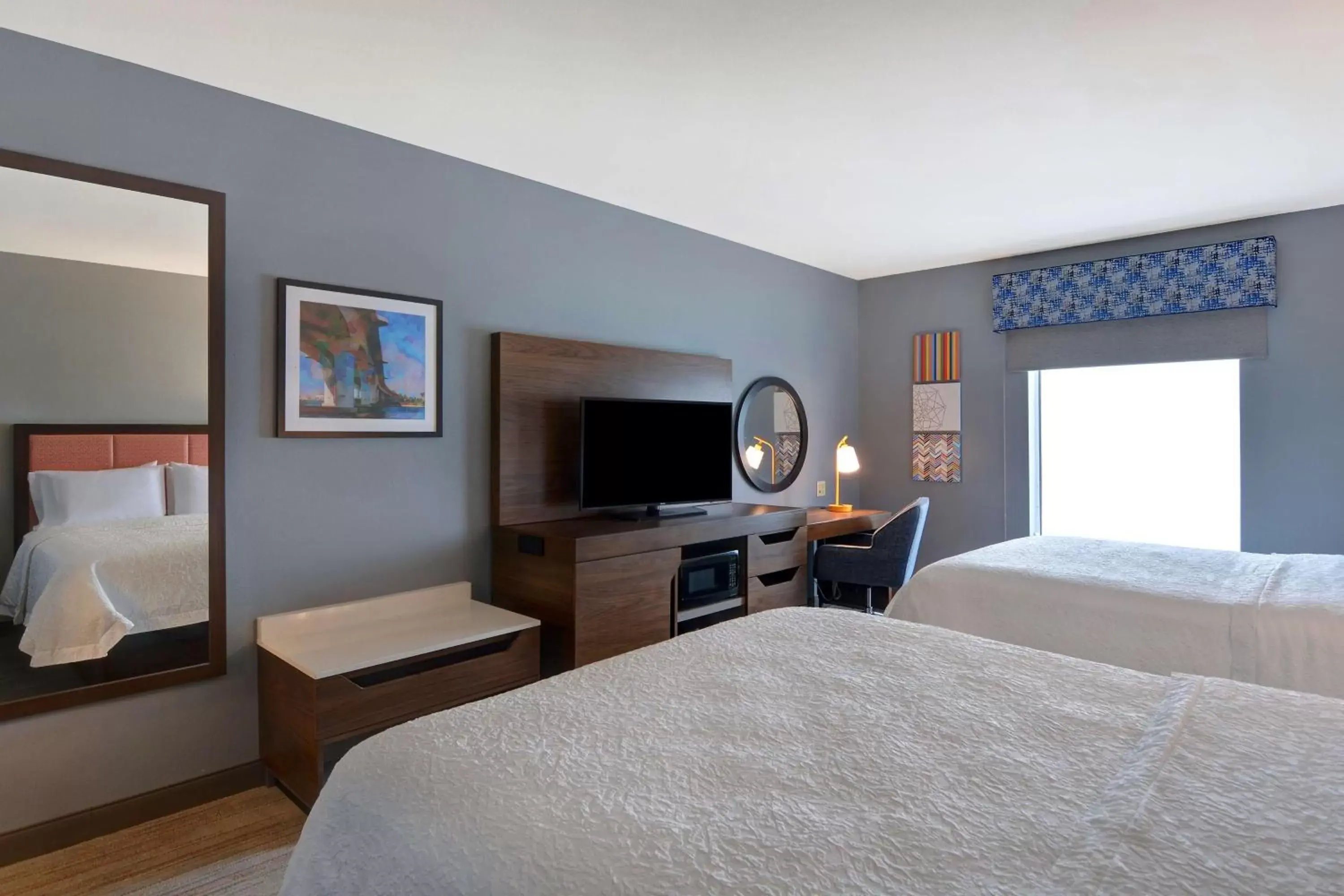 Bedroom, Bed in Hampton Inn & Suites Clearwater/St. Petersburg-Ulmerton Road