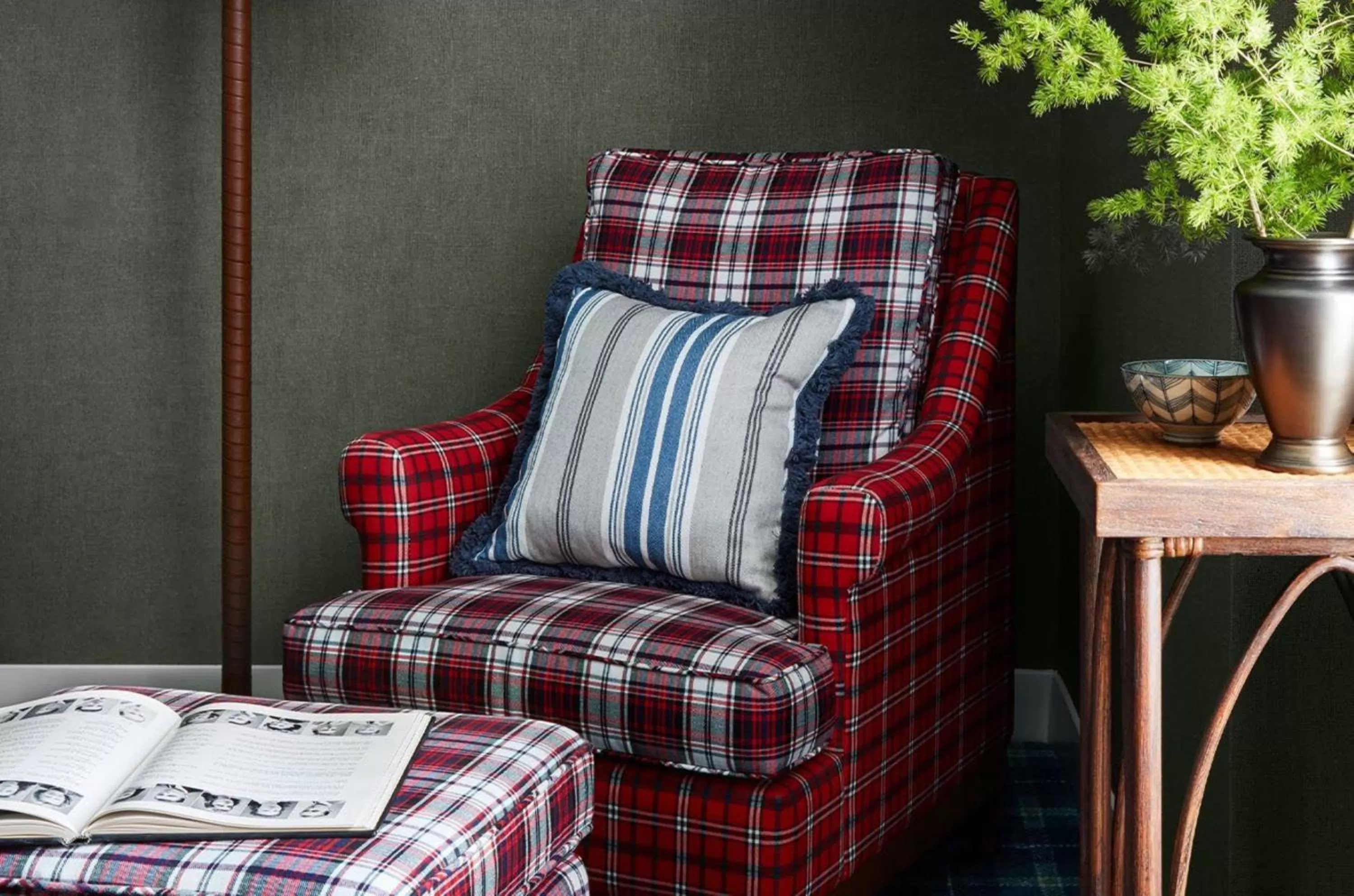 Living room in Graduate by Hilton Storrs