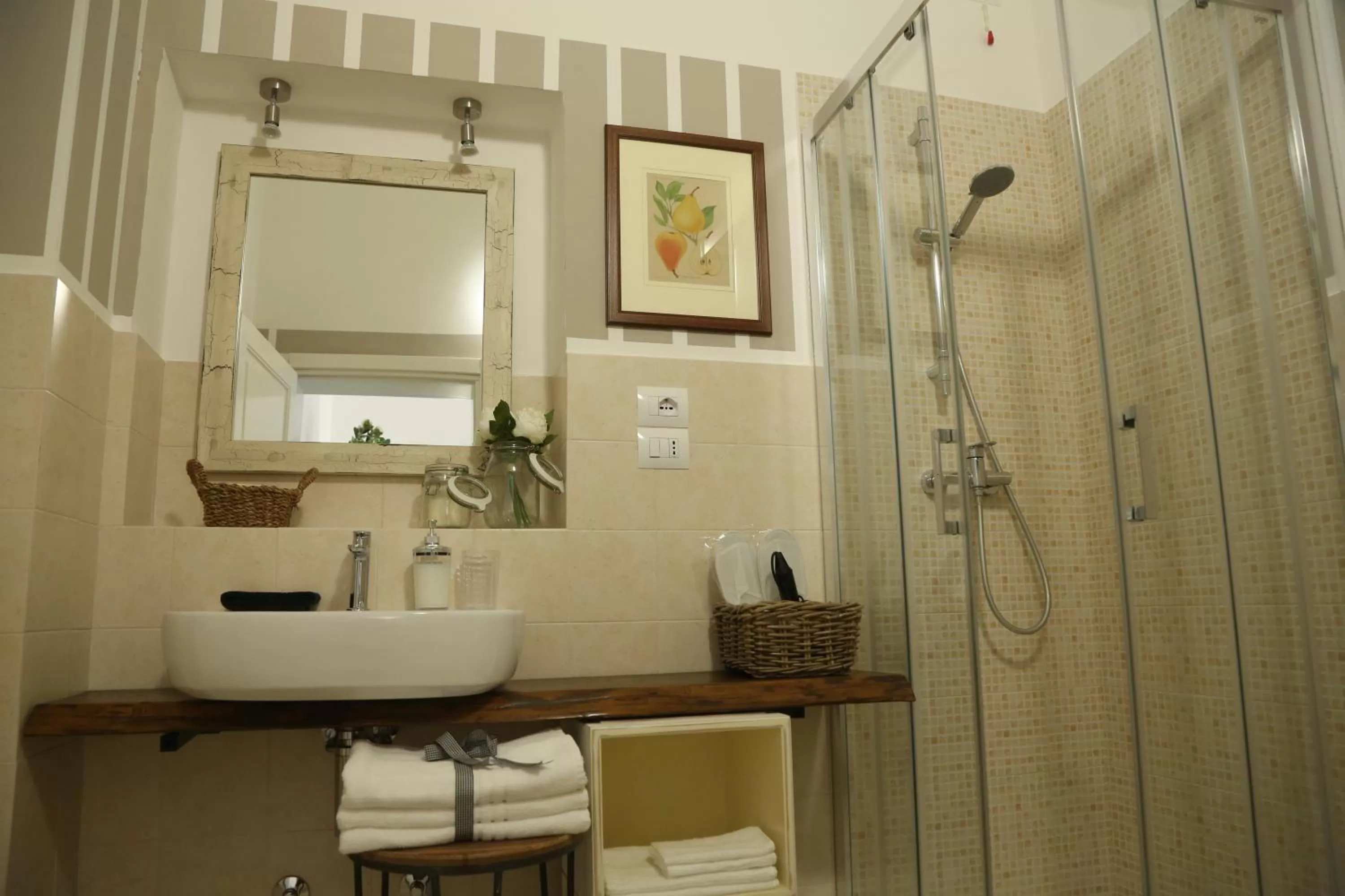 Photo of the whole room in Palazzo Bignami