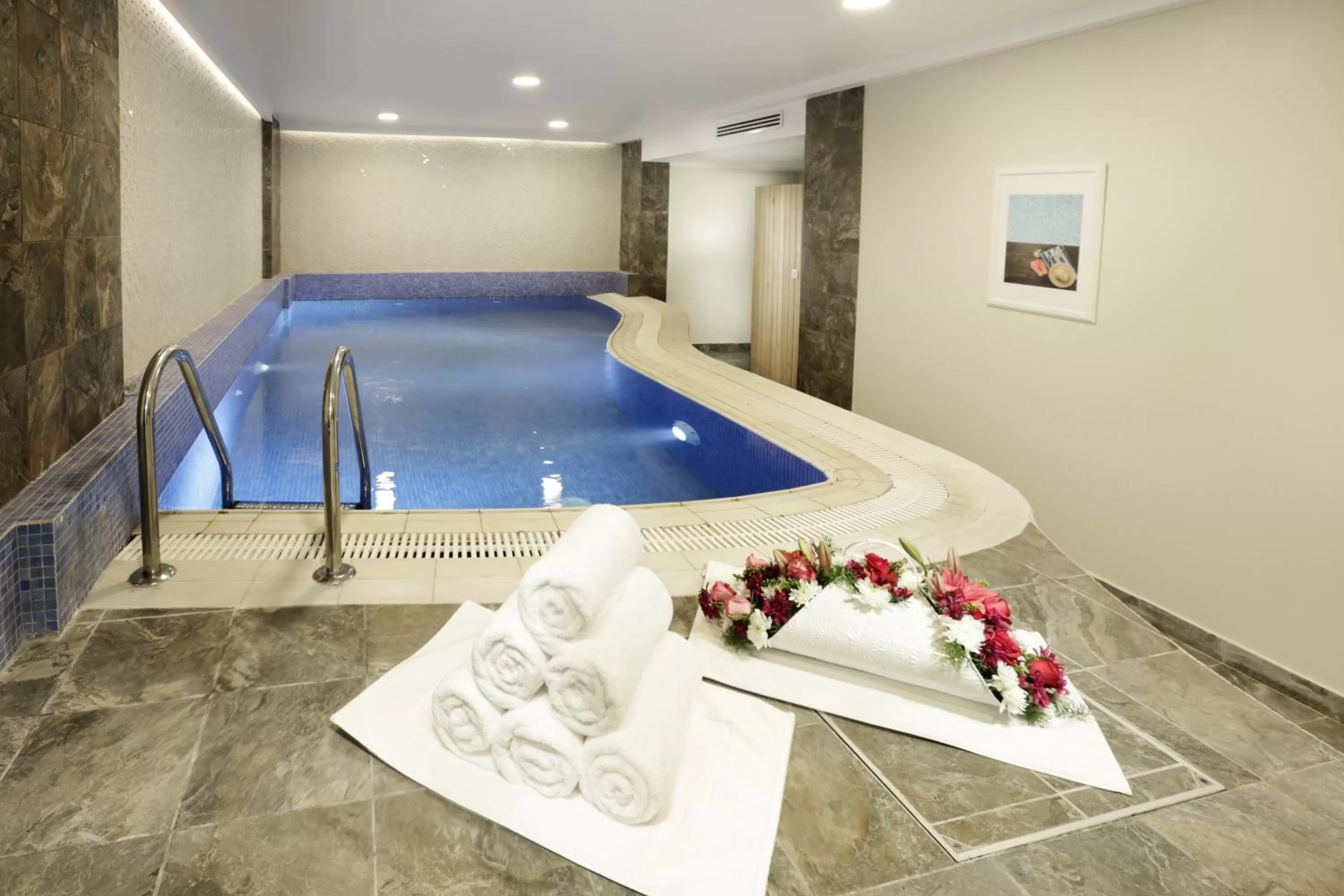 Swimming pool in Aswar Cortoba Serviced Apartments Riyadh