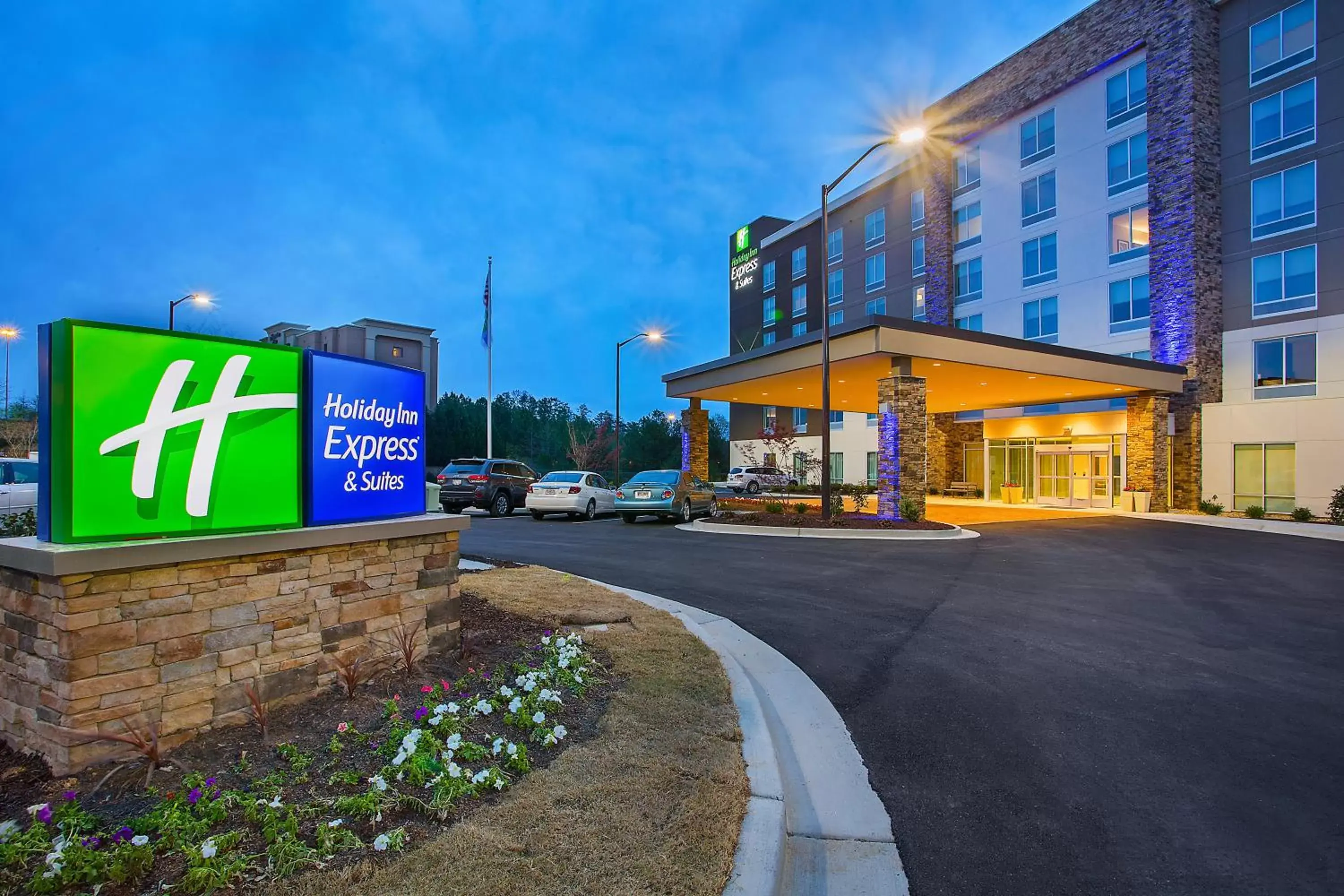 Property building in Holiday Inn Express & Suites Covington, an IHG Hotel