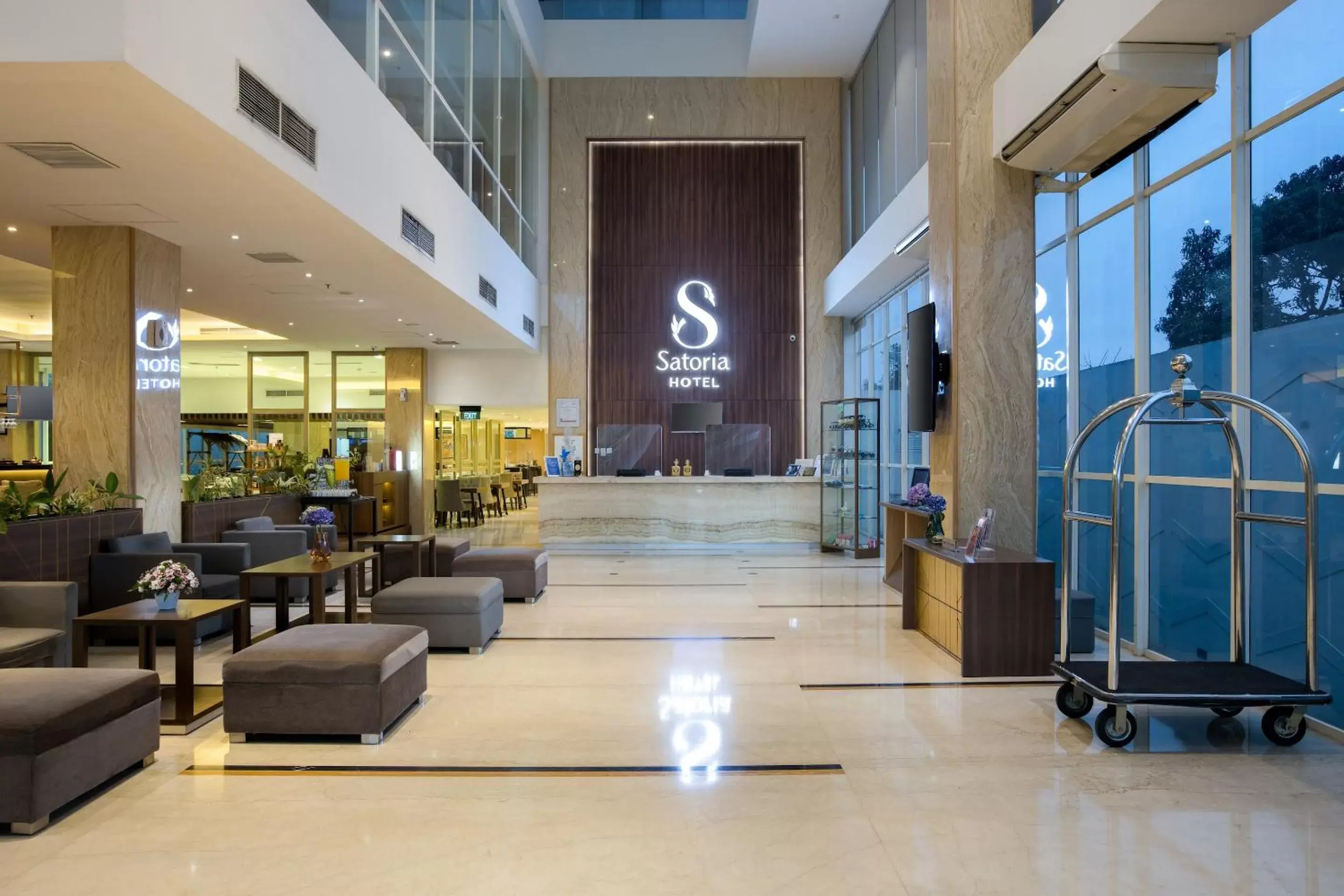 Lobby or reception in Satoria Hotel Yogyakarta - CHSE Certified