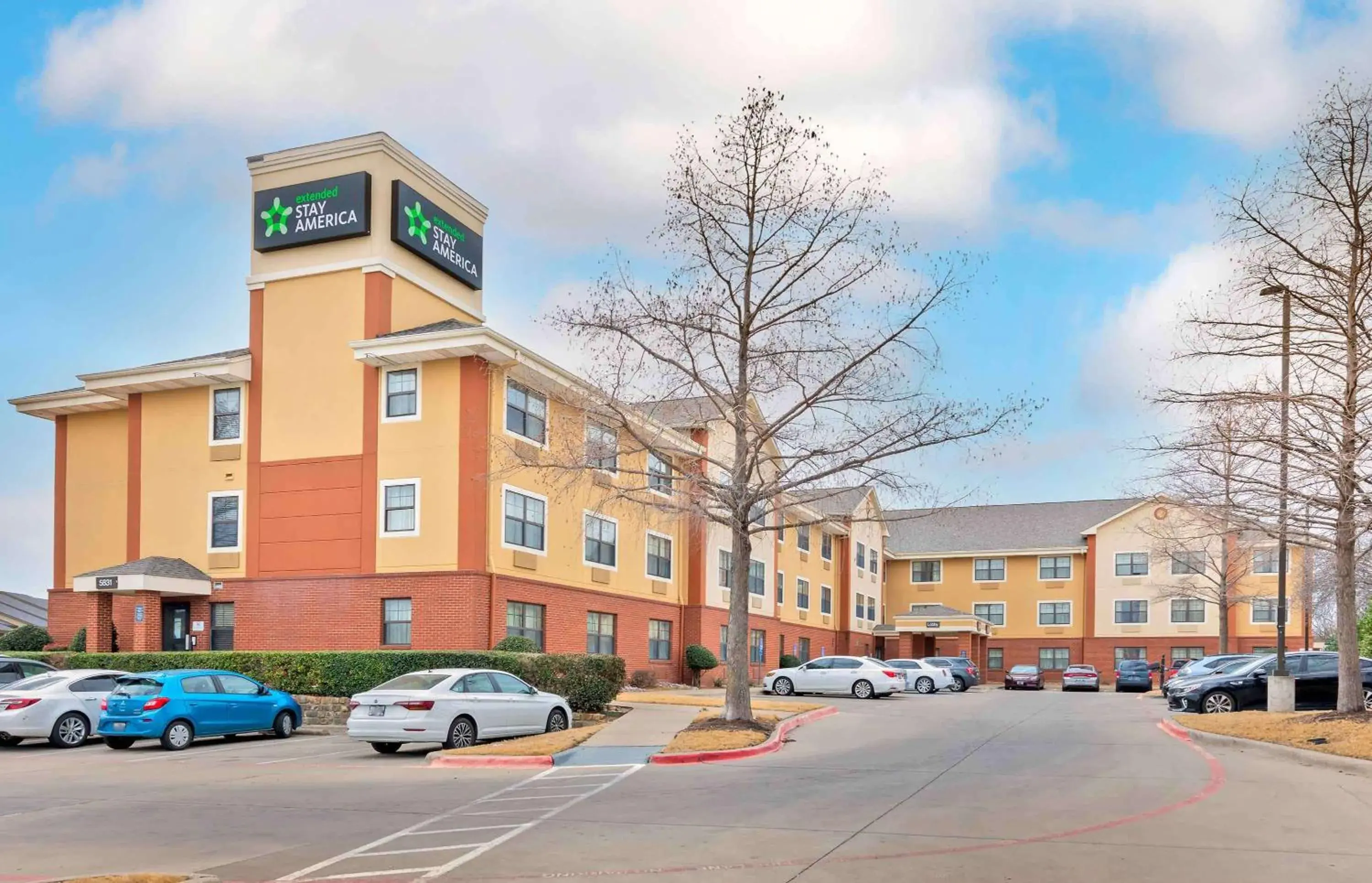 Property Building in Extended Stay America Suites - Fort Worth - City View