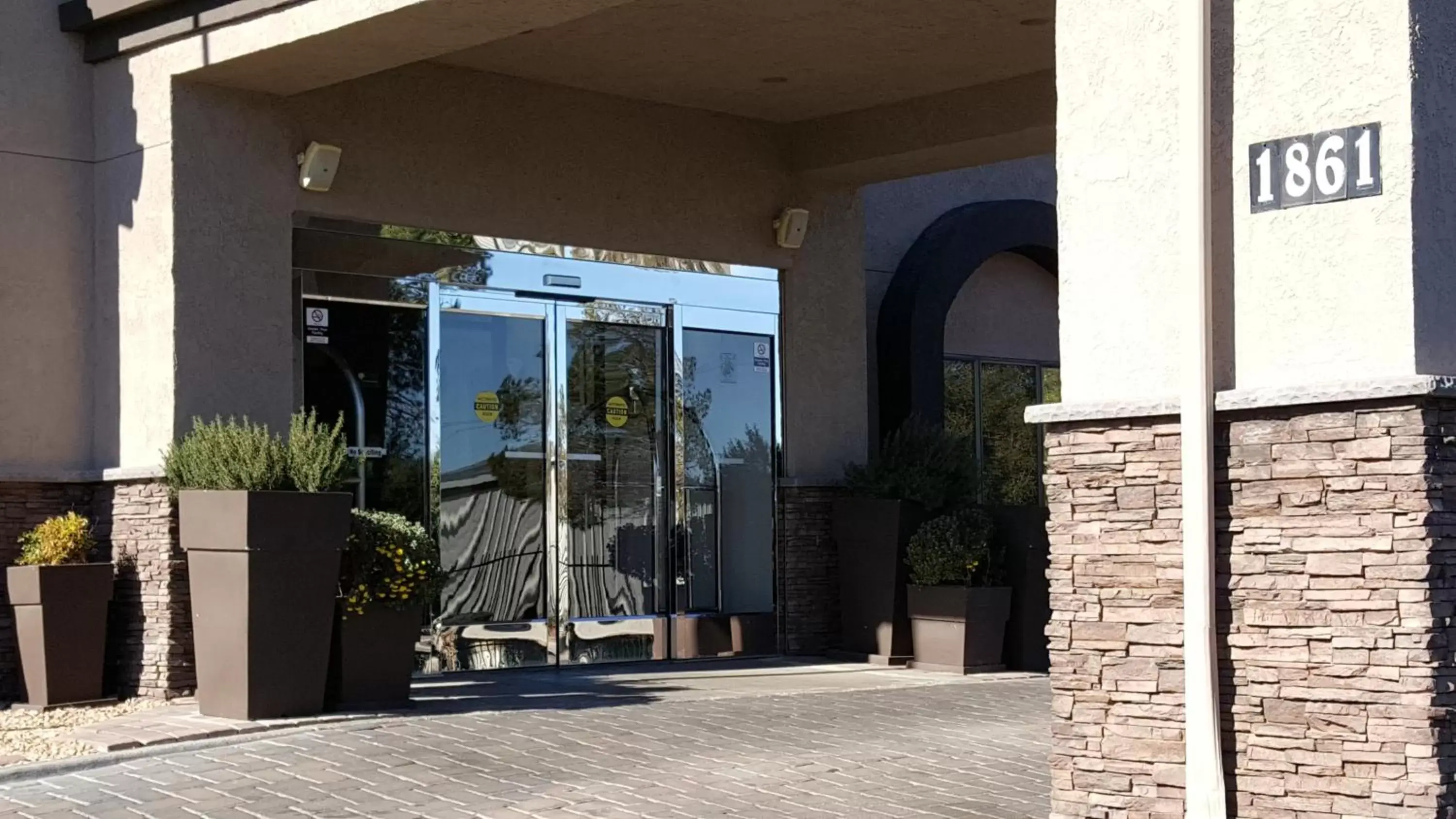 Facade/Entrance in Baymont by Wyndham Barstow Historic Route 66