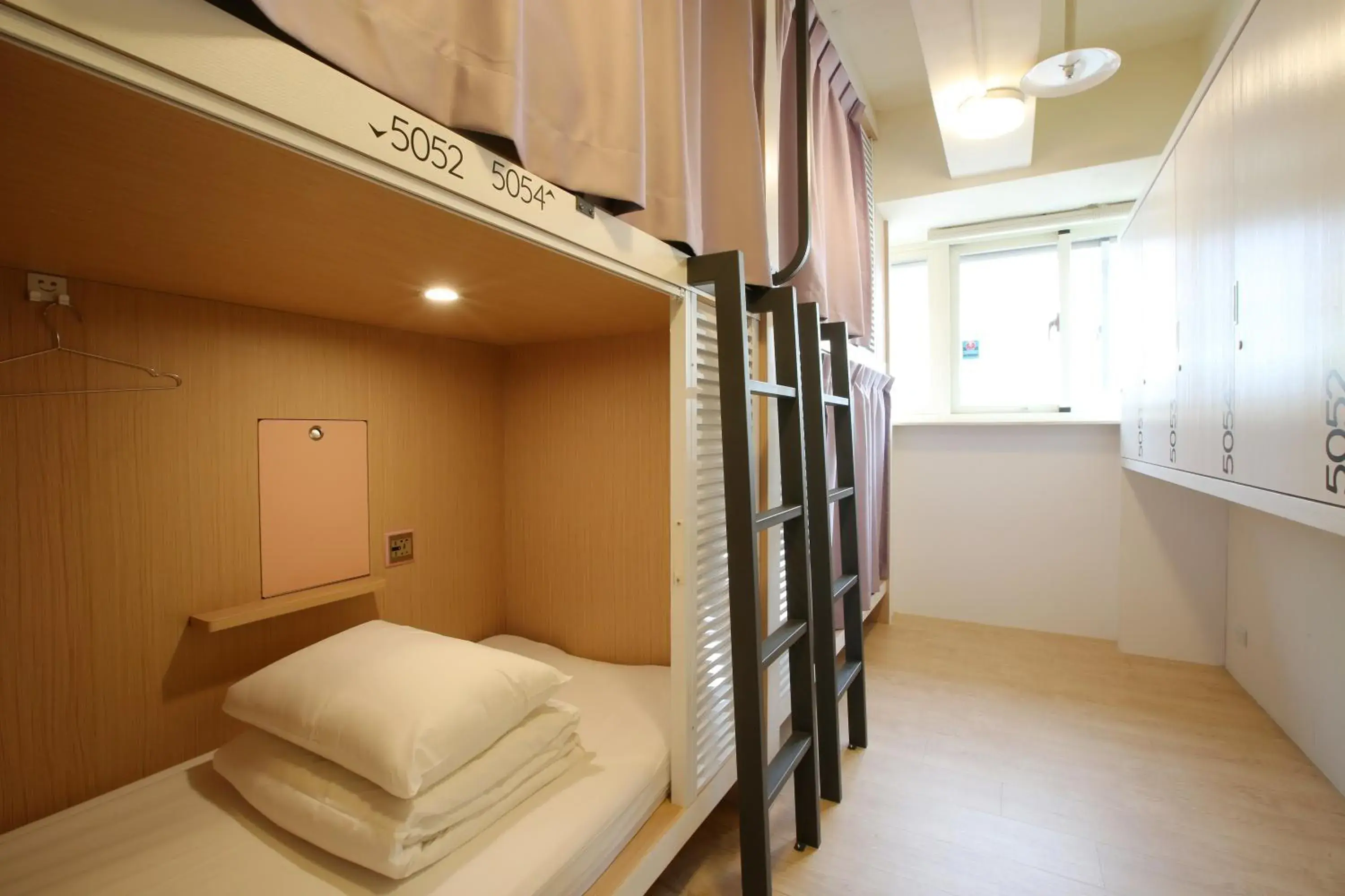 Photo of the whole room, Bunk Bed in Loosha Hostel